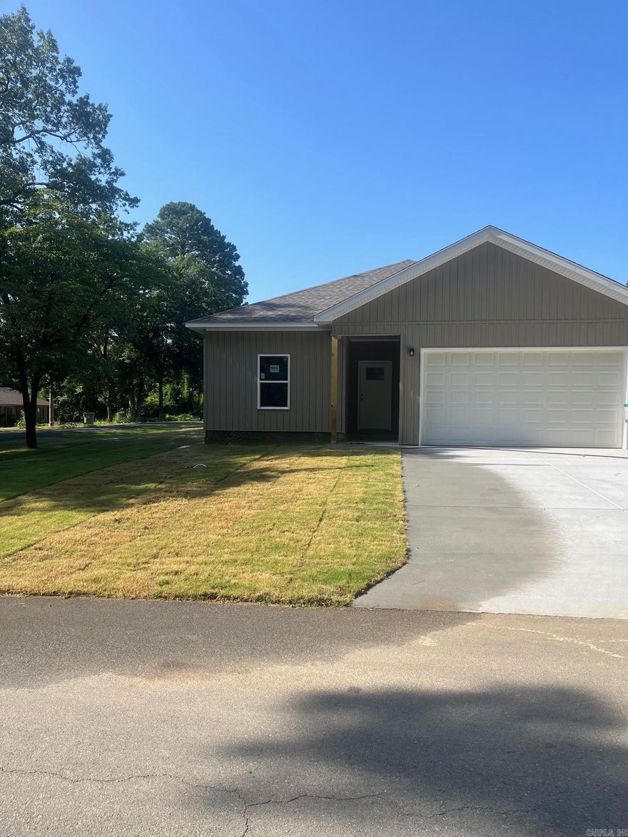 New Construction, 4 bedroom in established neighborhood, complete and ready for your buyer. Open kitchen, dining, living area.  Granite in kitchen and bathrooms, Laminate throughout the house.