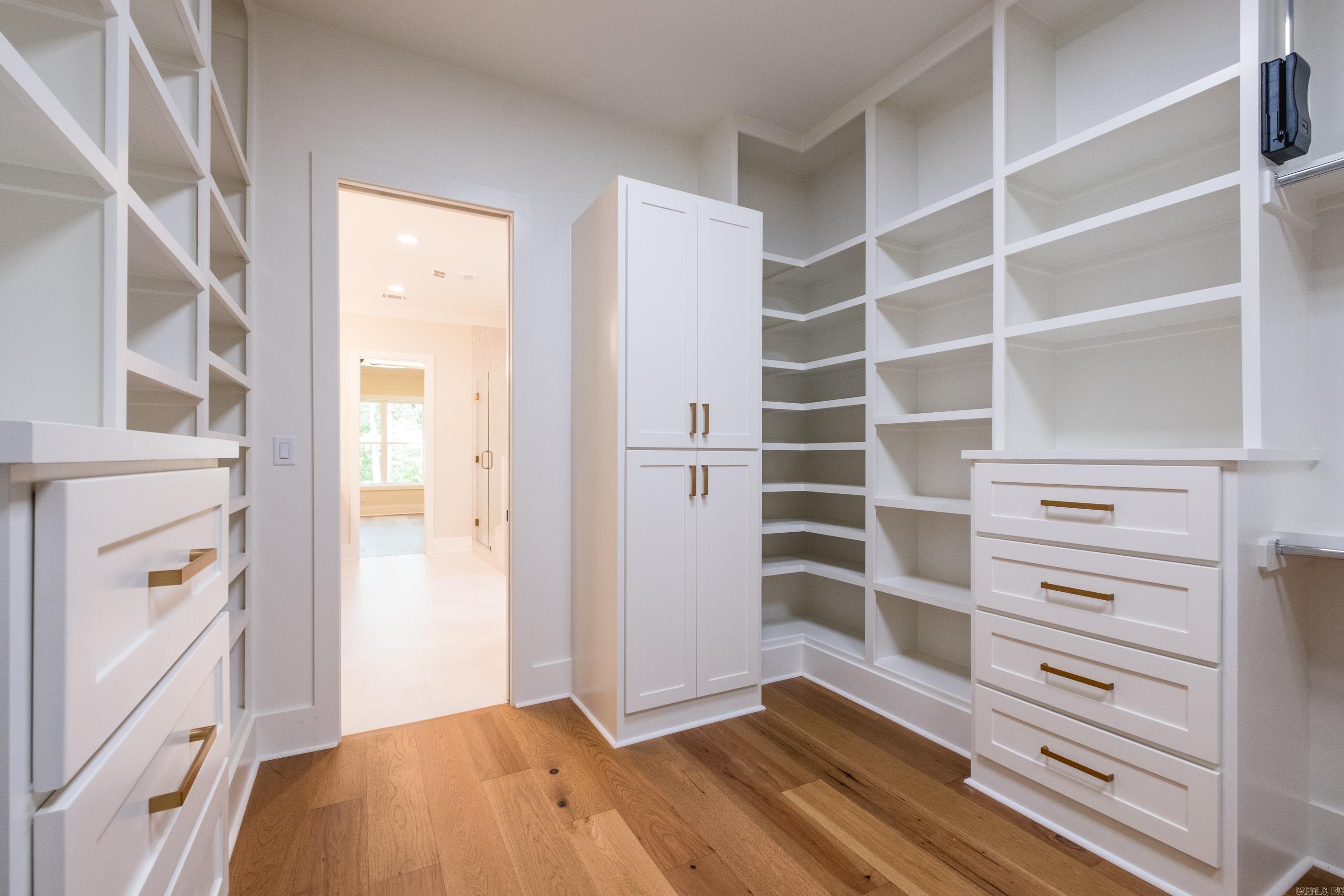 CHENAL VALLEY ABINGTON COURT - Residential