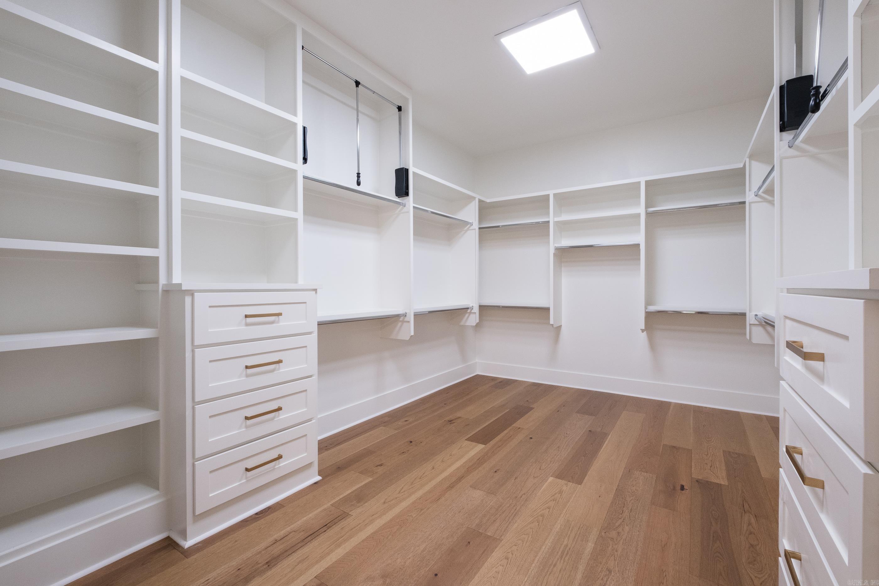 CHENAL VALLEY ABINGTON COURT - Residential