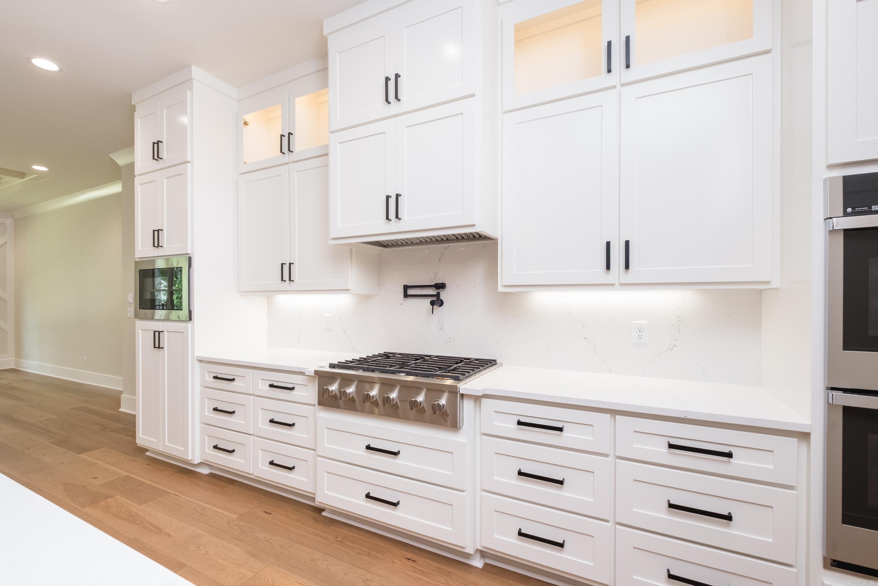 CHENAL VALLEY ABINGTON COURT - Residential