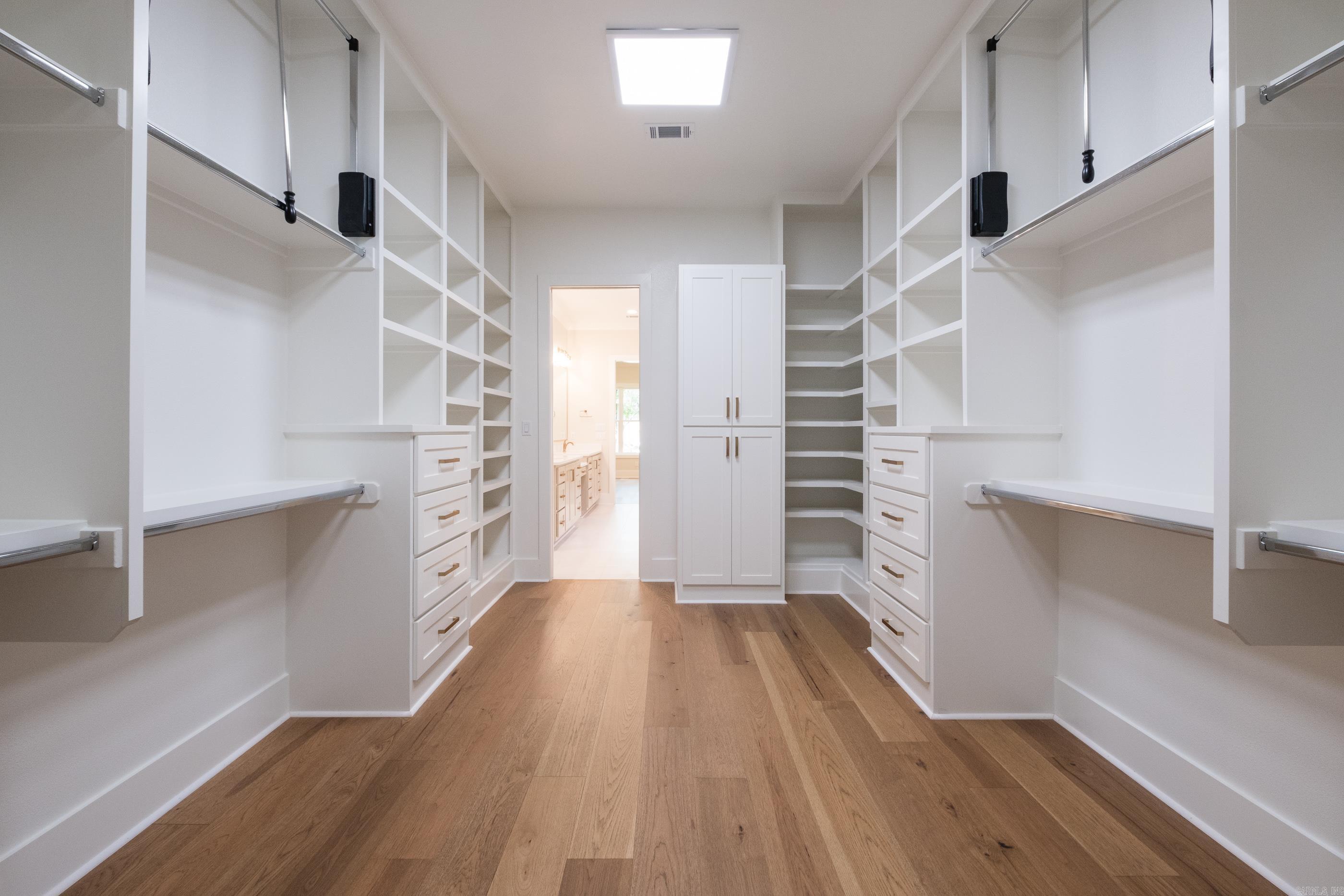 CHENAL VALLEY ABINGTON COURT - Residential