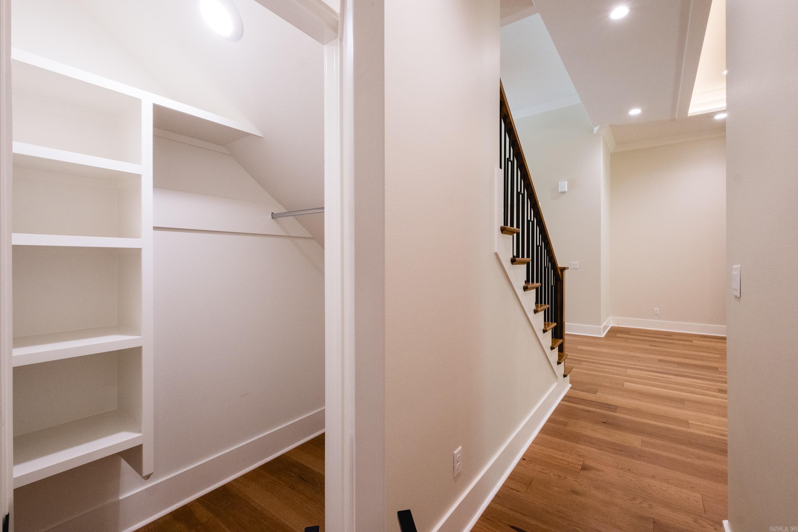 CHENAL VALLEY ABINGTON COURT - Residential