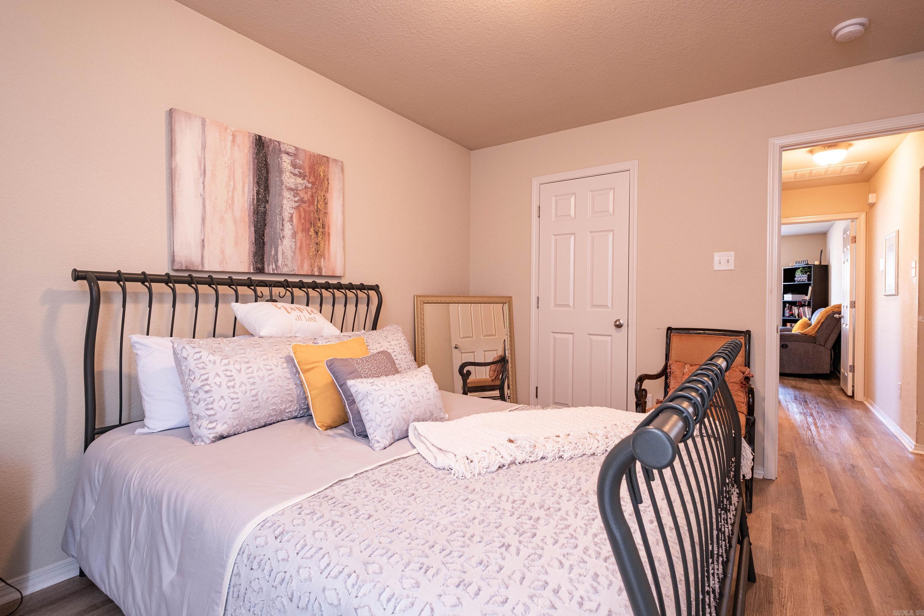 PARKWAY MEADOWS - Residential