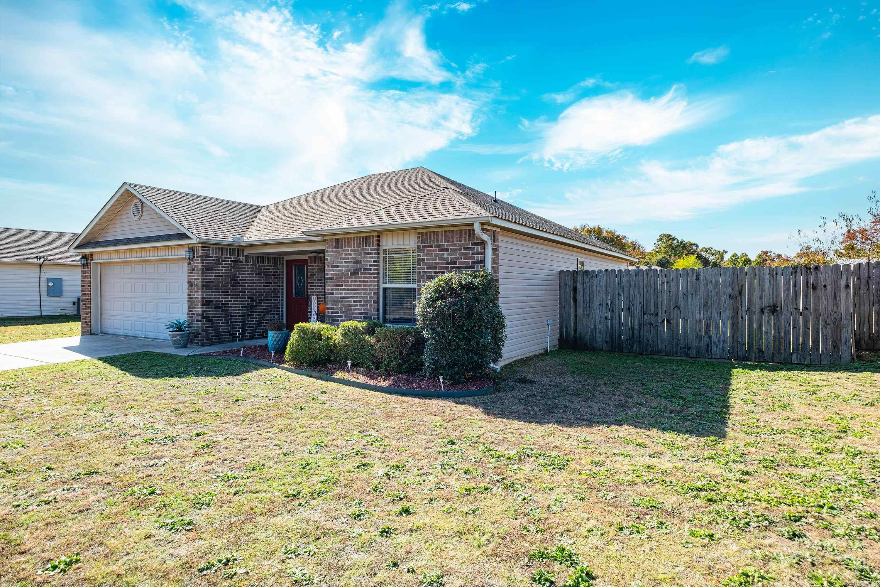 PARKWAY MEADOWS - Residential