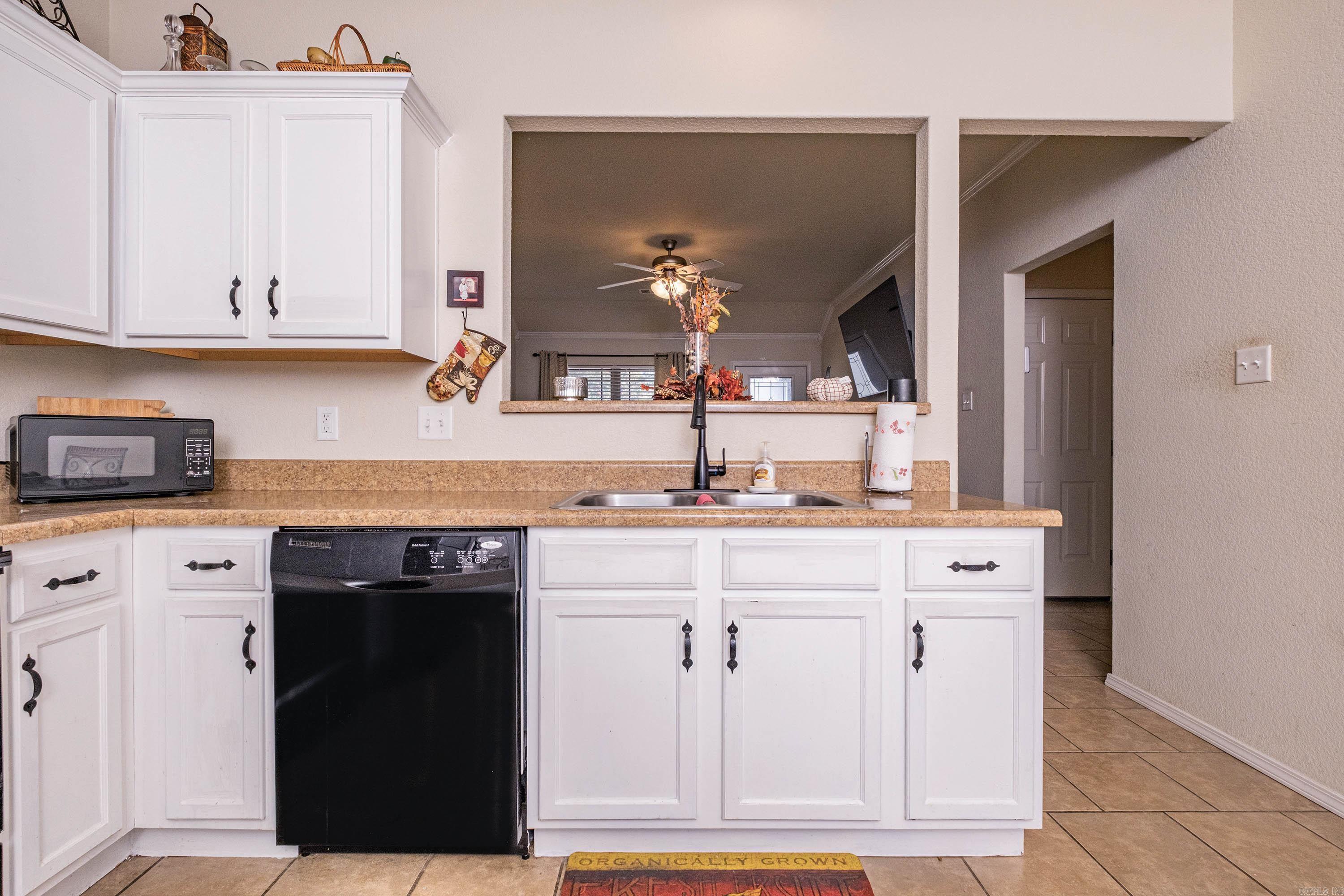 PARKWAY MEADOWS - Residential