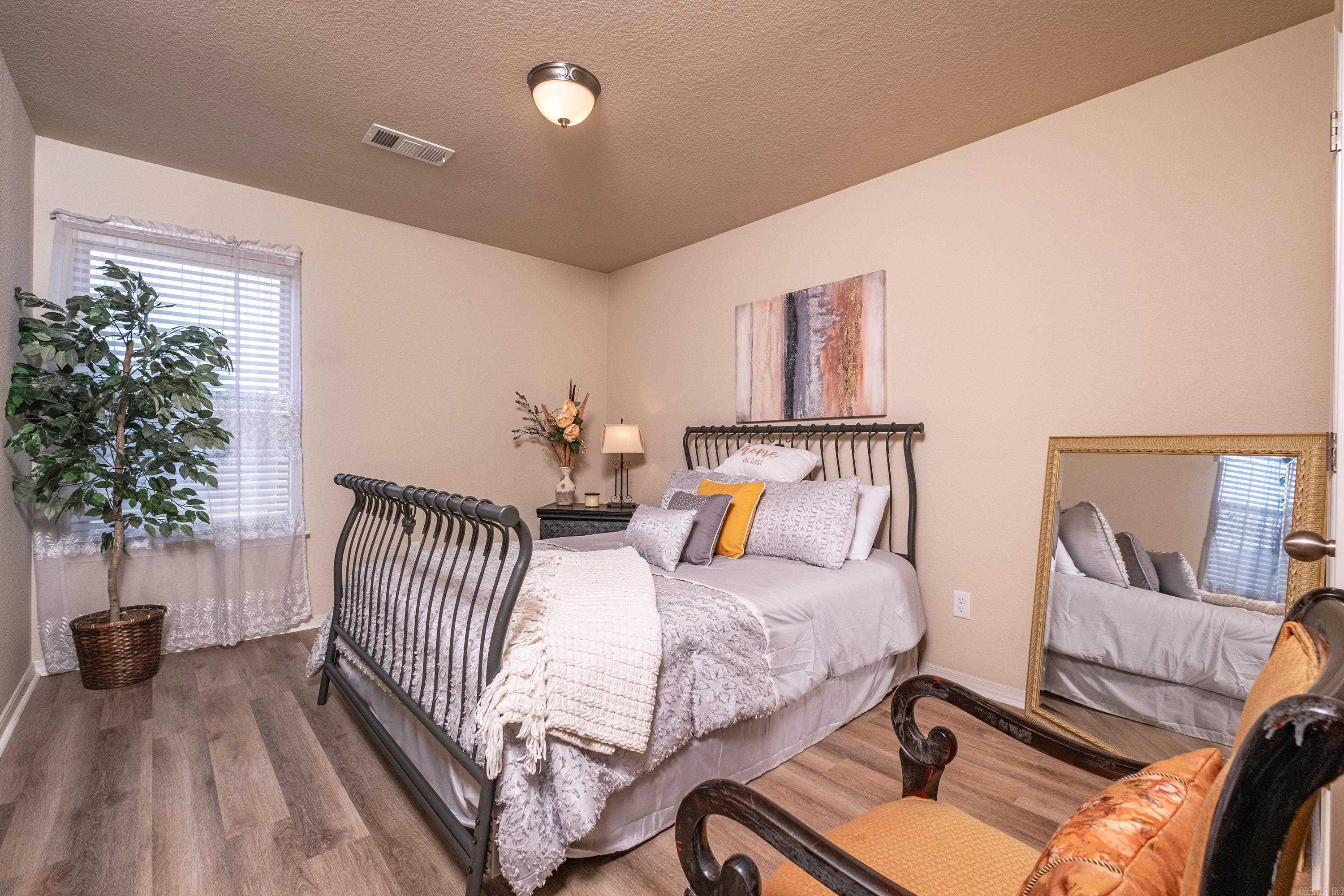 PARKWAY MEADOWS - Residential