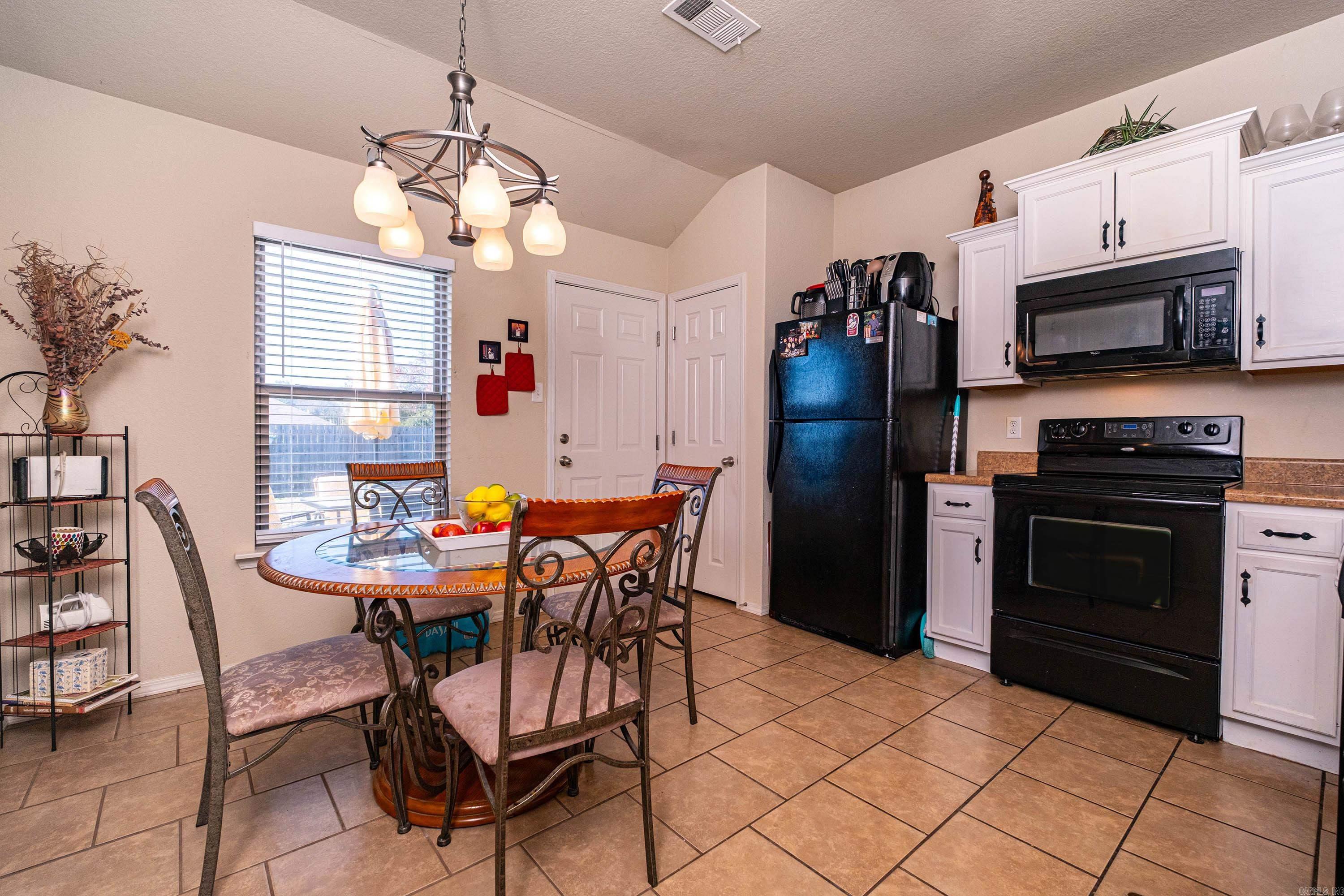 PARKWAY MEADOWS - Residential