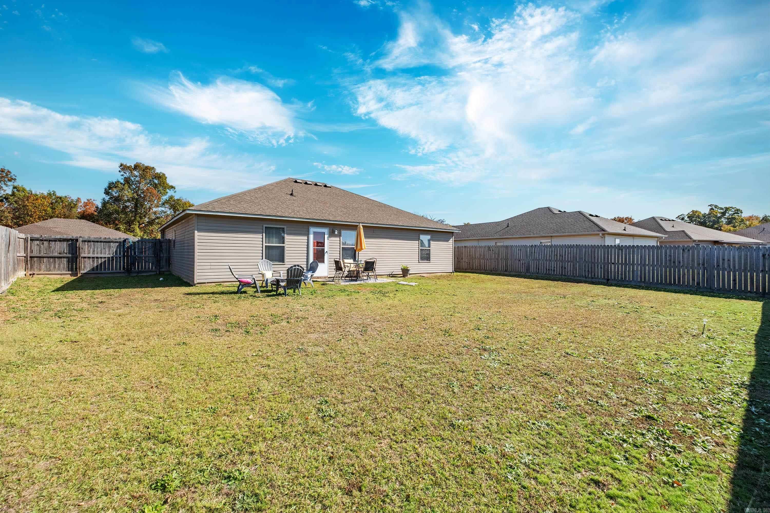 PARKWAY MEADOWS - Residential