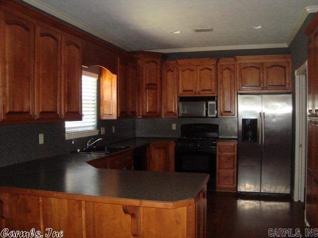 Derden Estates - Residential Lease