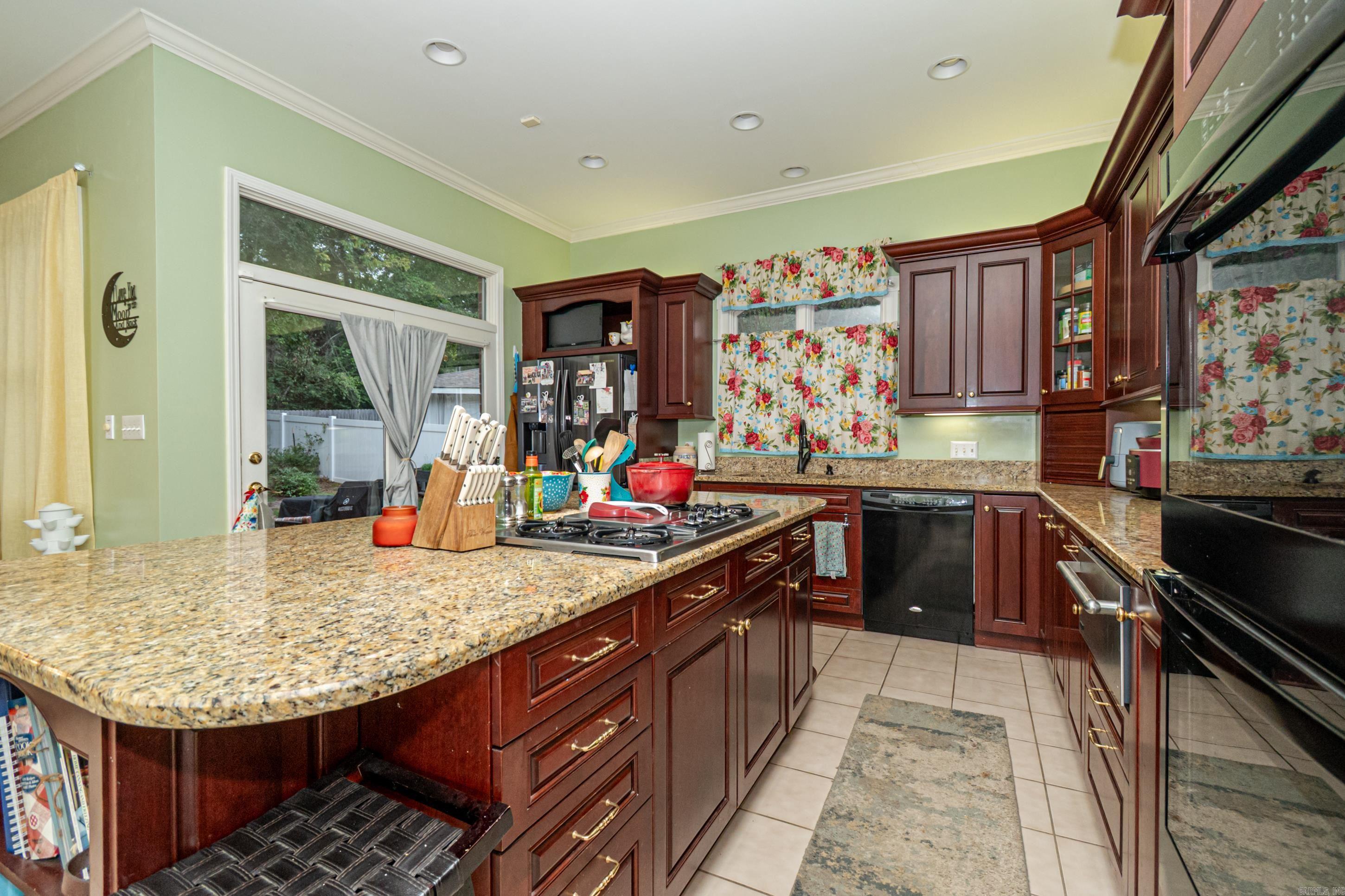 TIMBERLANE PLACE UNIT 2 - Residential