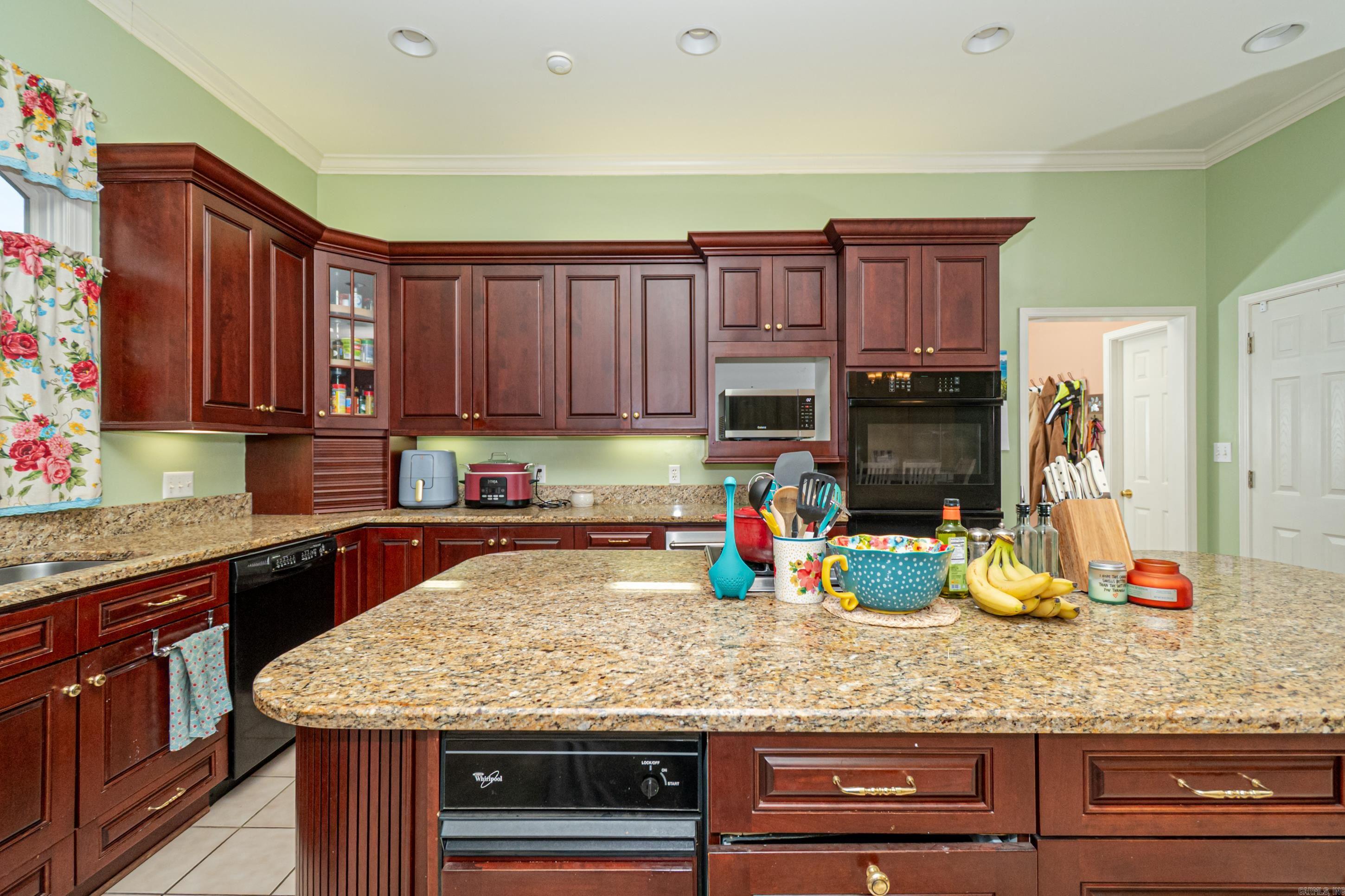 TIMBERLANE PLACE UNIT 2 - Residential