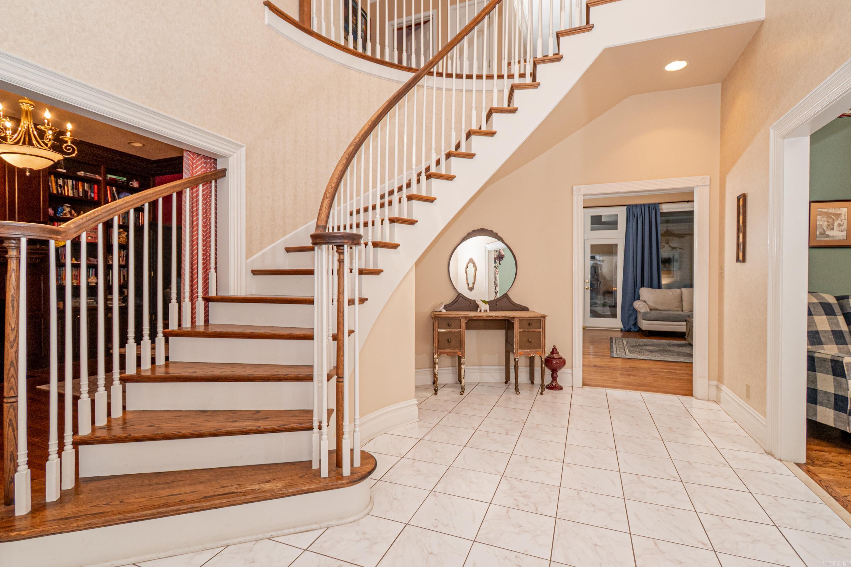 TIMBERLANE PLACE UNIT 2 - Residential