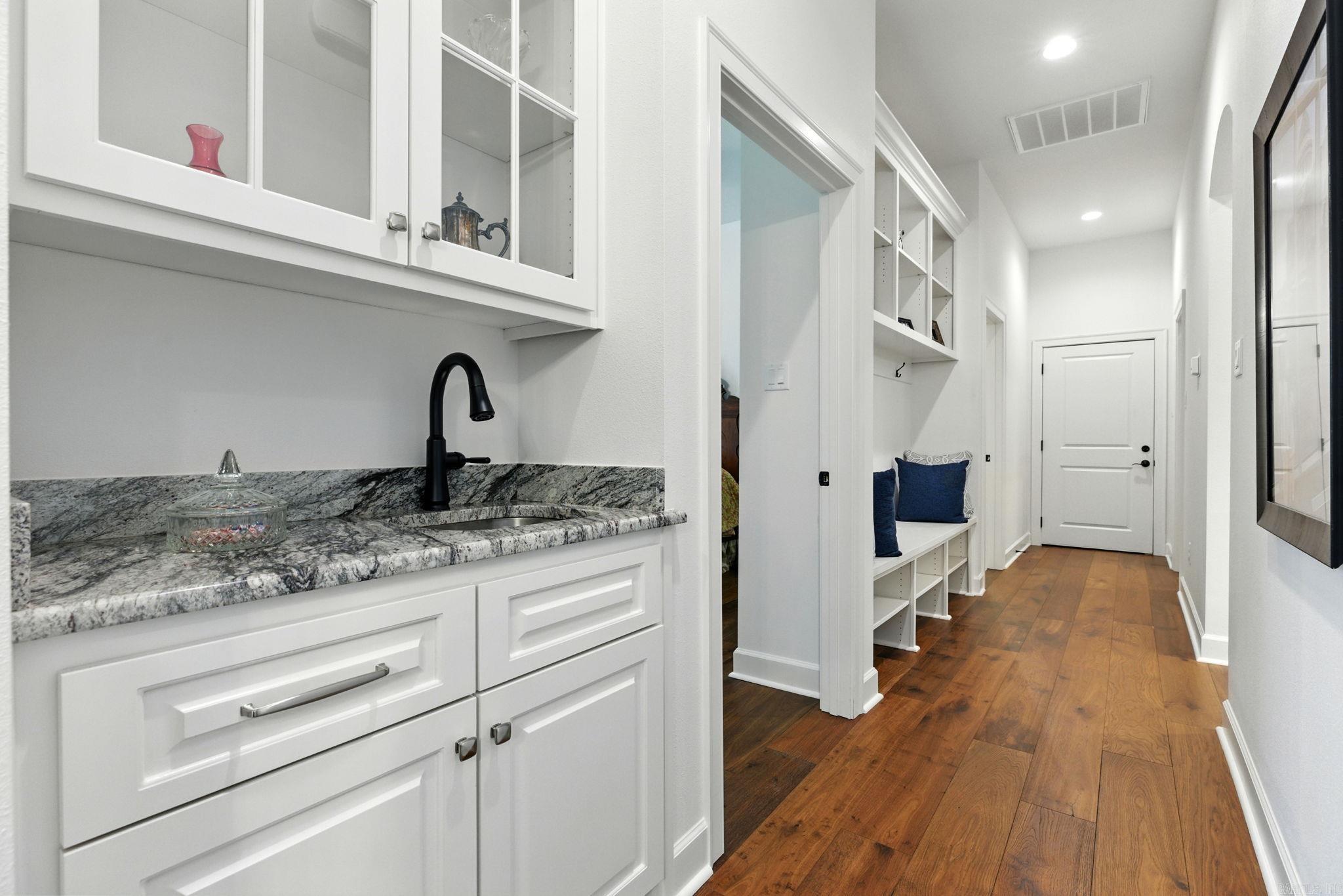 OAKDALE ESTATES - Residential