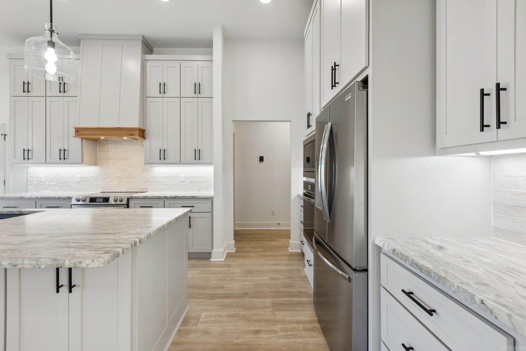 WINCHESTER ESTATES - Residential