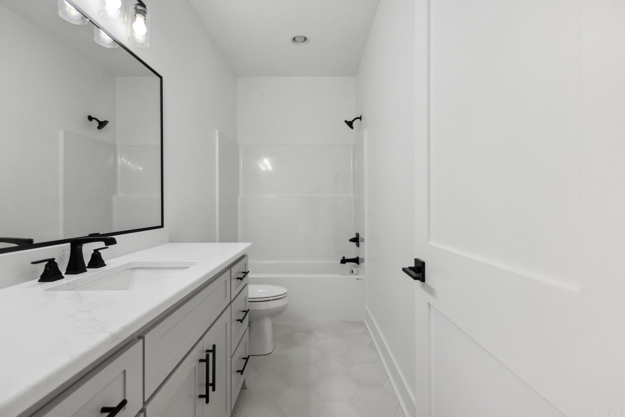 WINCHESTER ESTATES - Residential