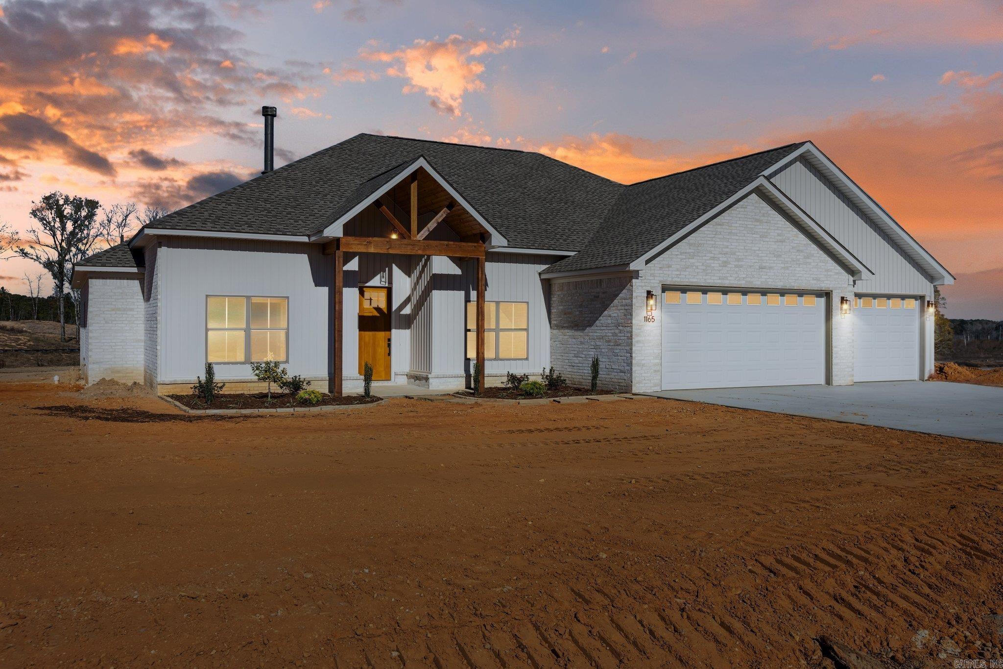 WINCHESTER ESTATES - Residential