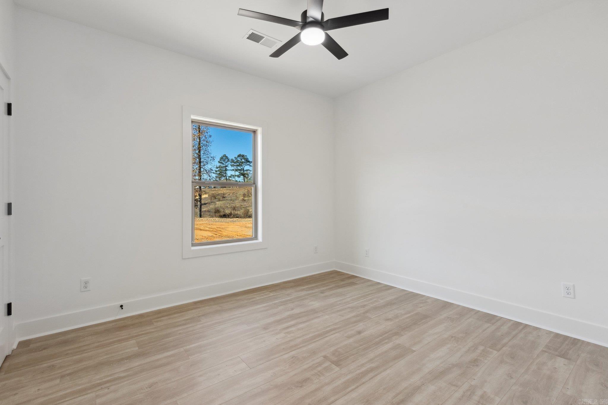 WINCHESTER ESTATES - Residential