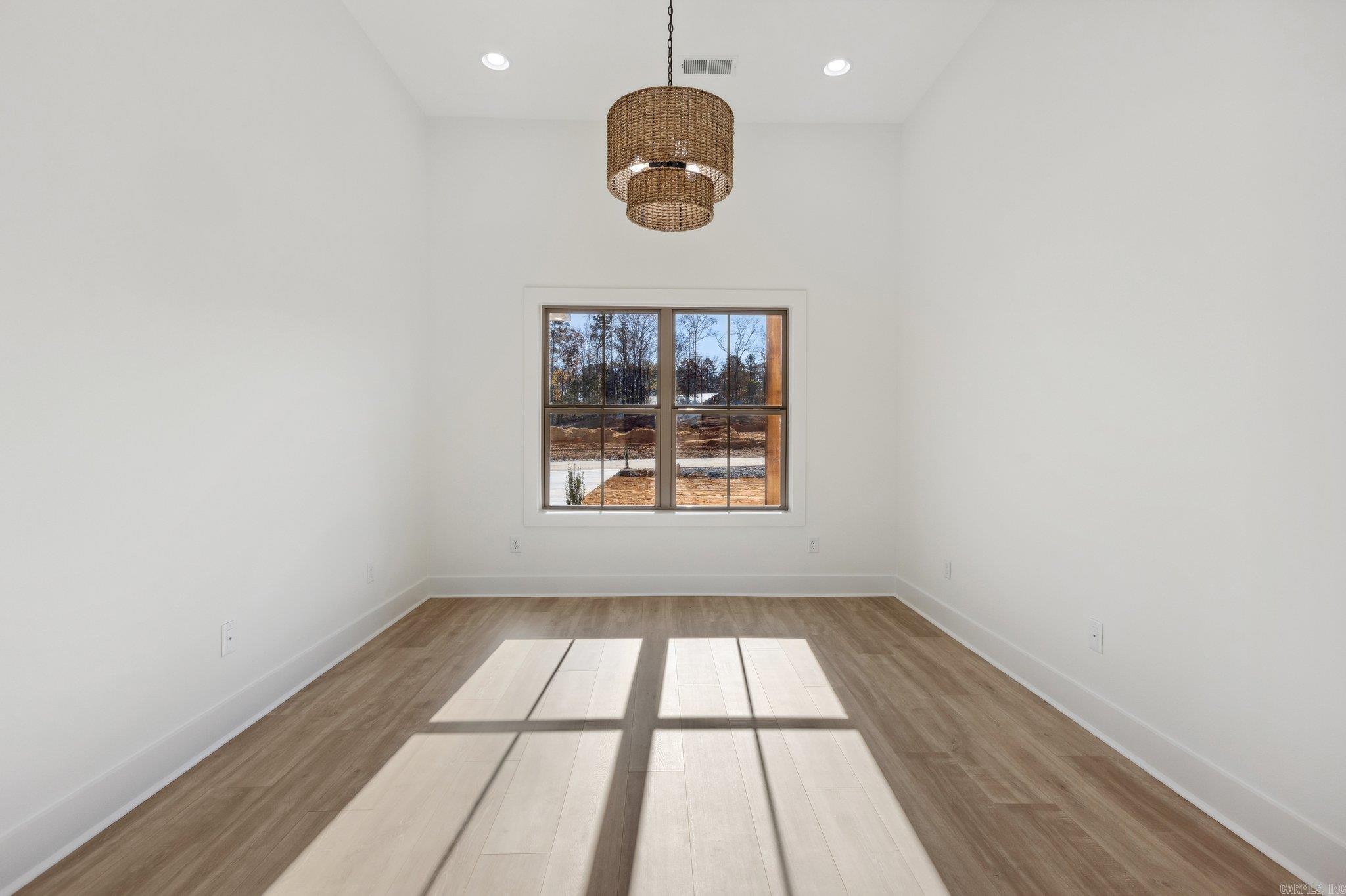 WINCHESTER ESTATES - Residential