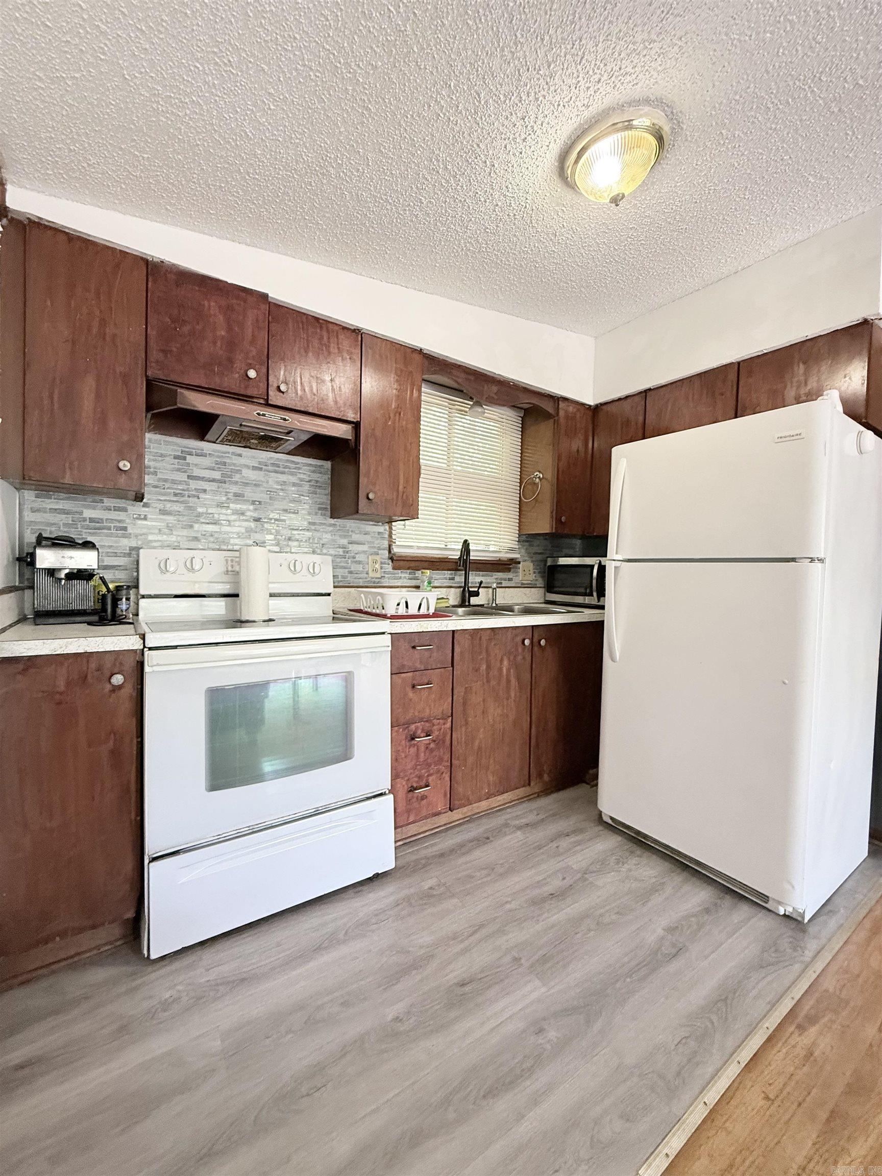 High Sierra - Residential Income