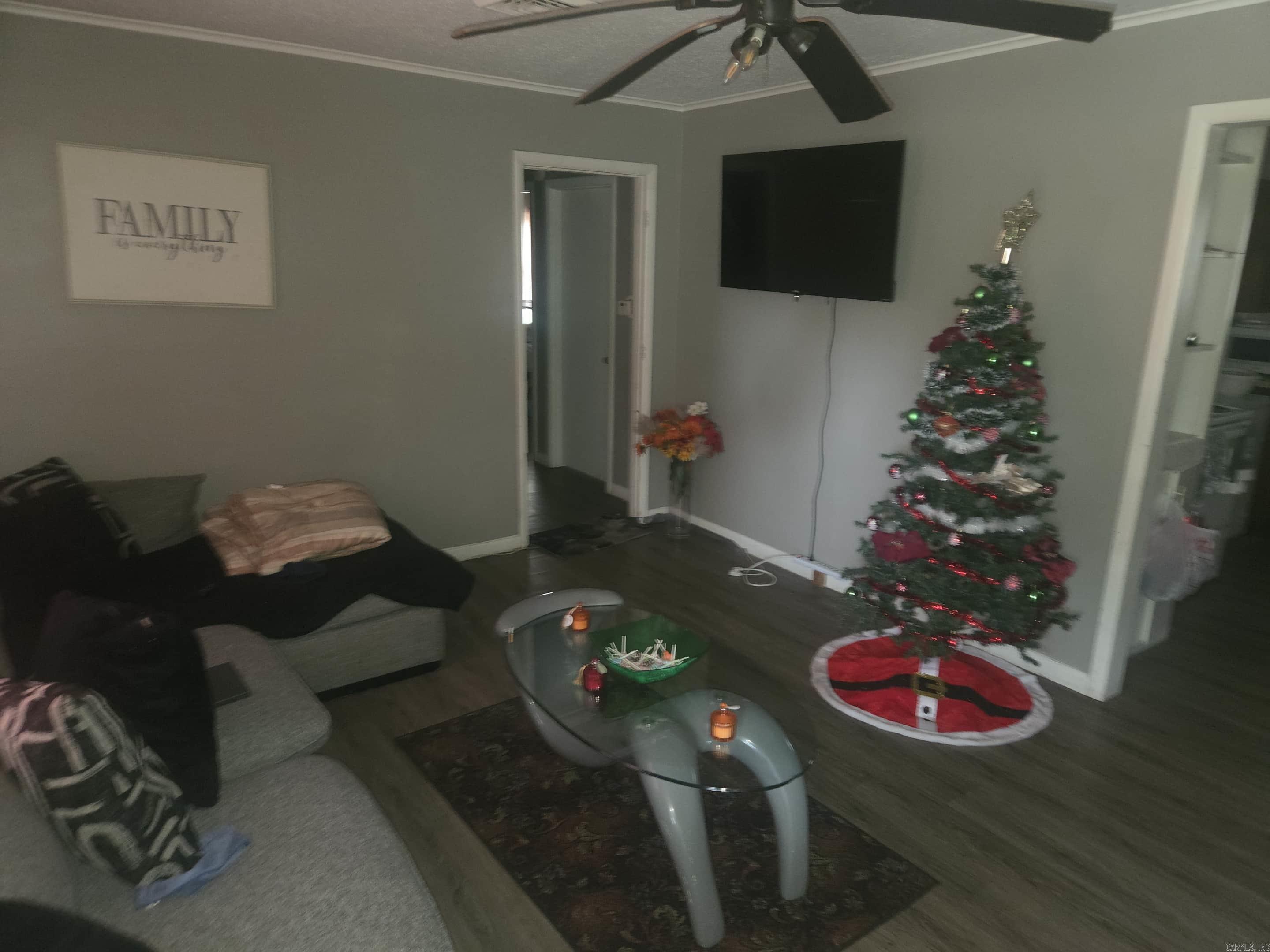 SHADY GROVE - Residential