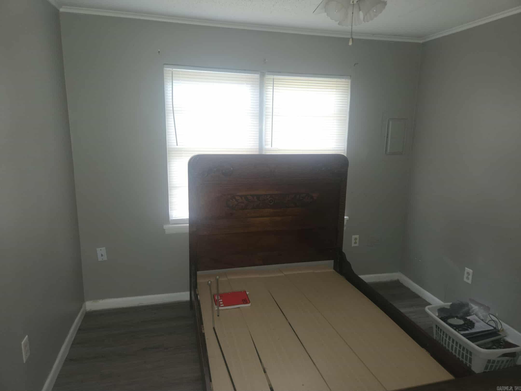 SHADY GROVE - Residential