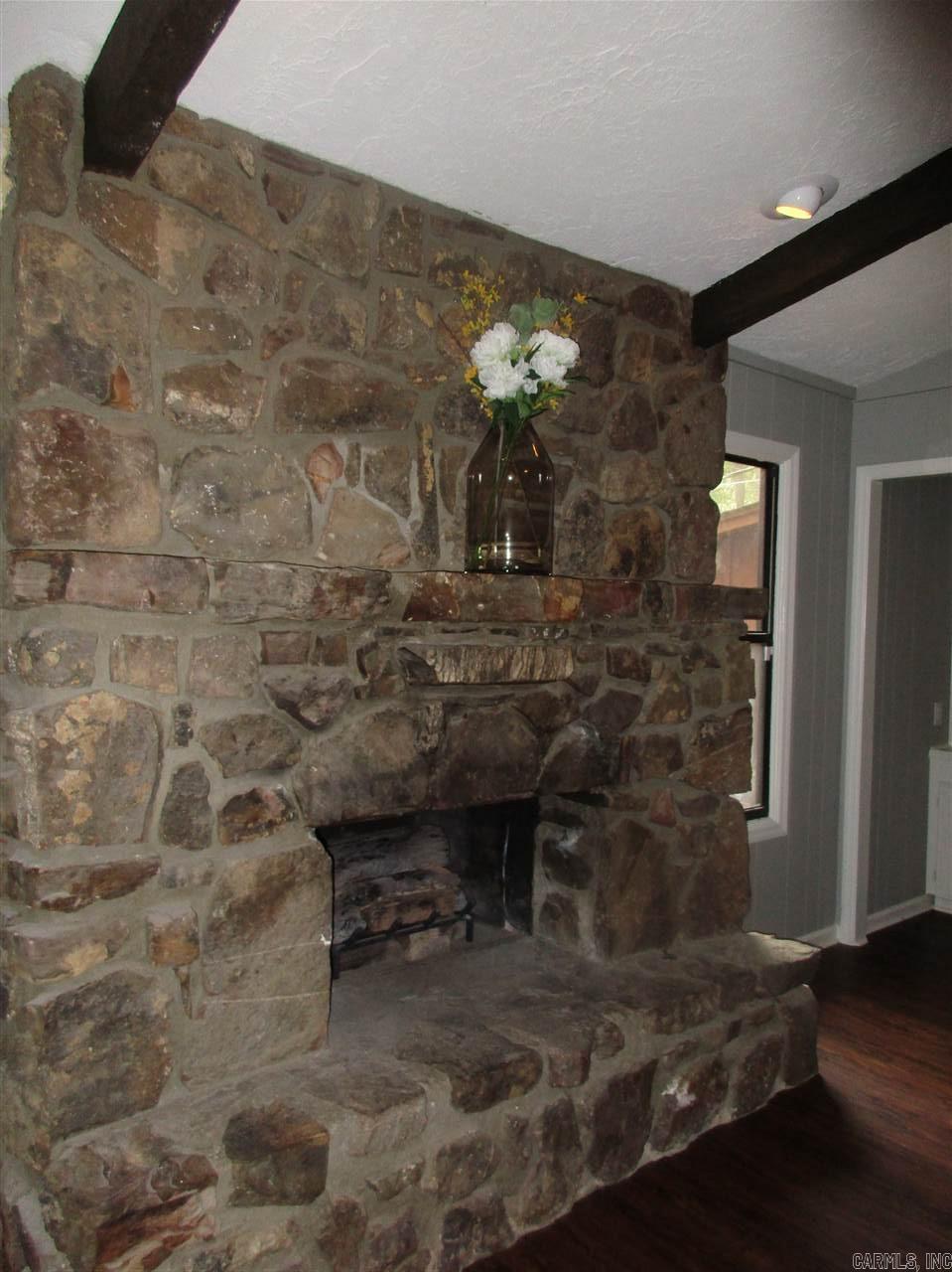 Pleasant Tree - Residential Lease