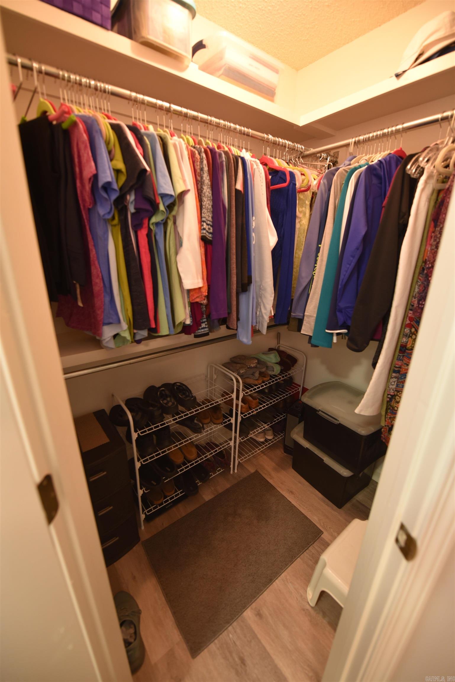 INDIAN HILLS - Residential