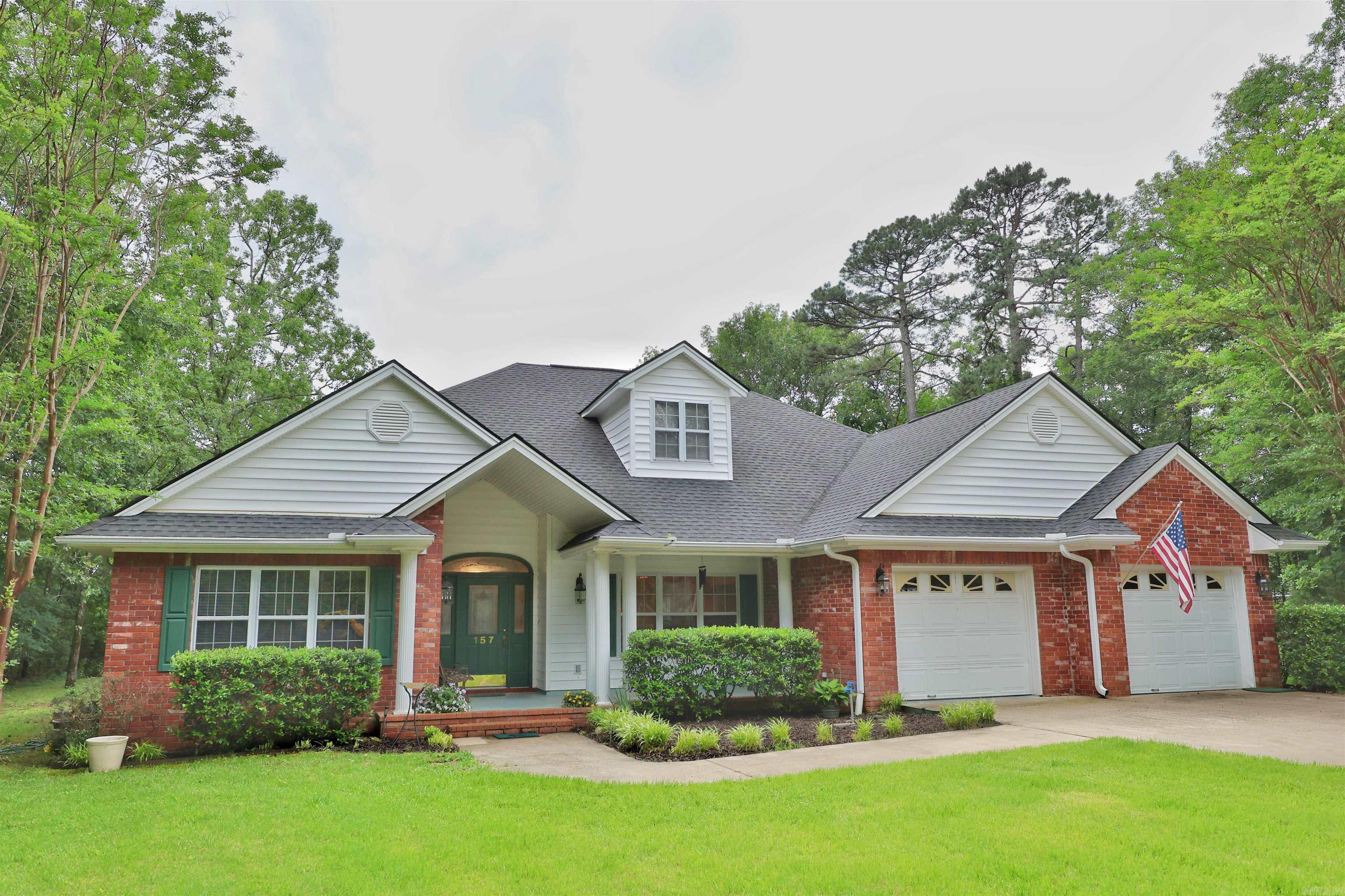 CASTLE RIDGE - Residential