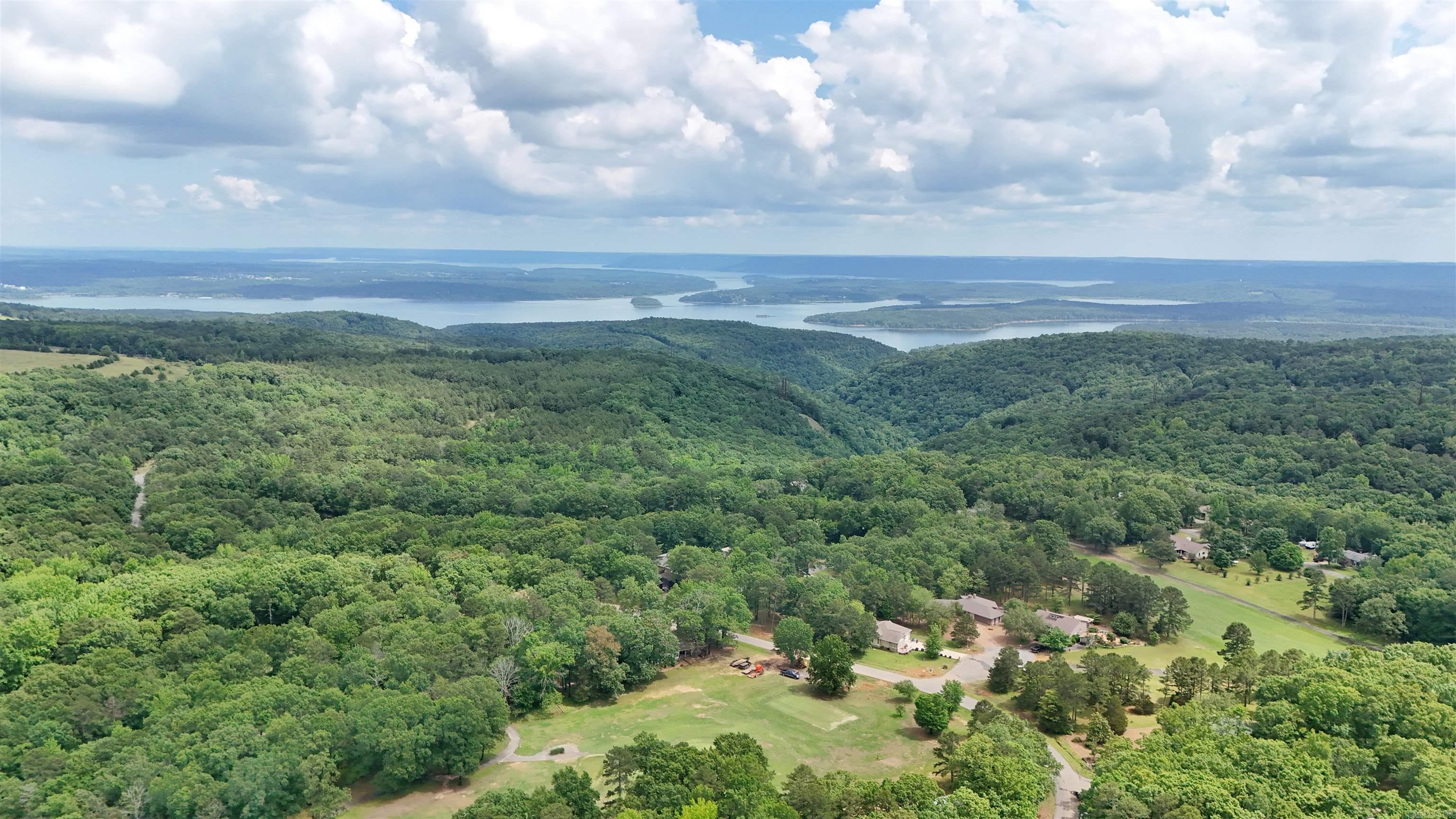 CASTLE RIDGE - Residential