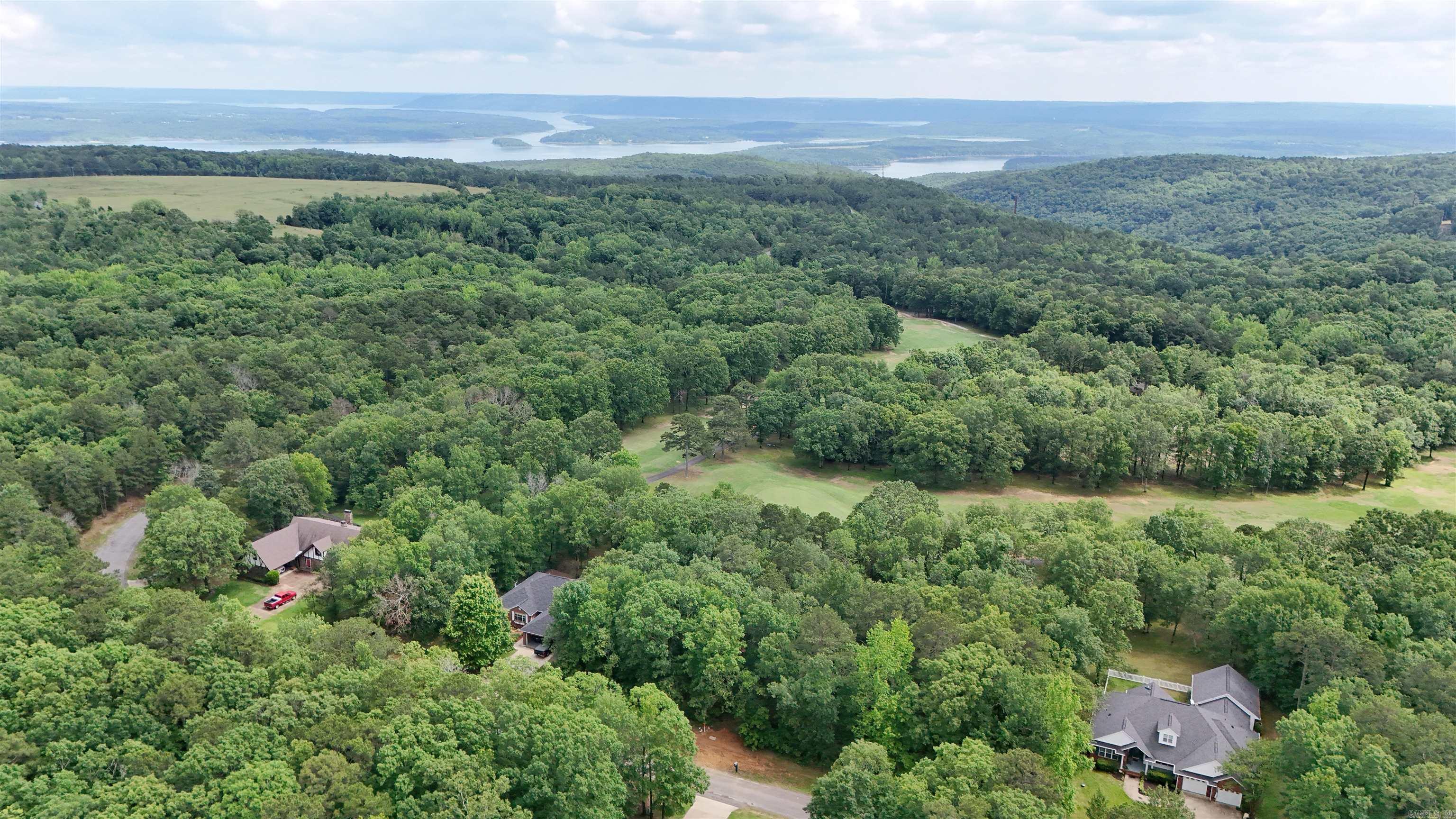 CASTLE RIDGE - Residential