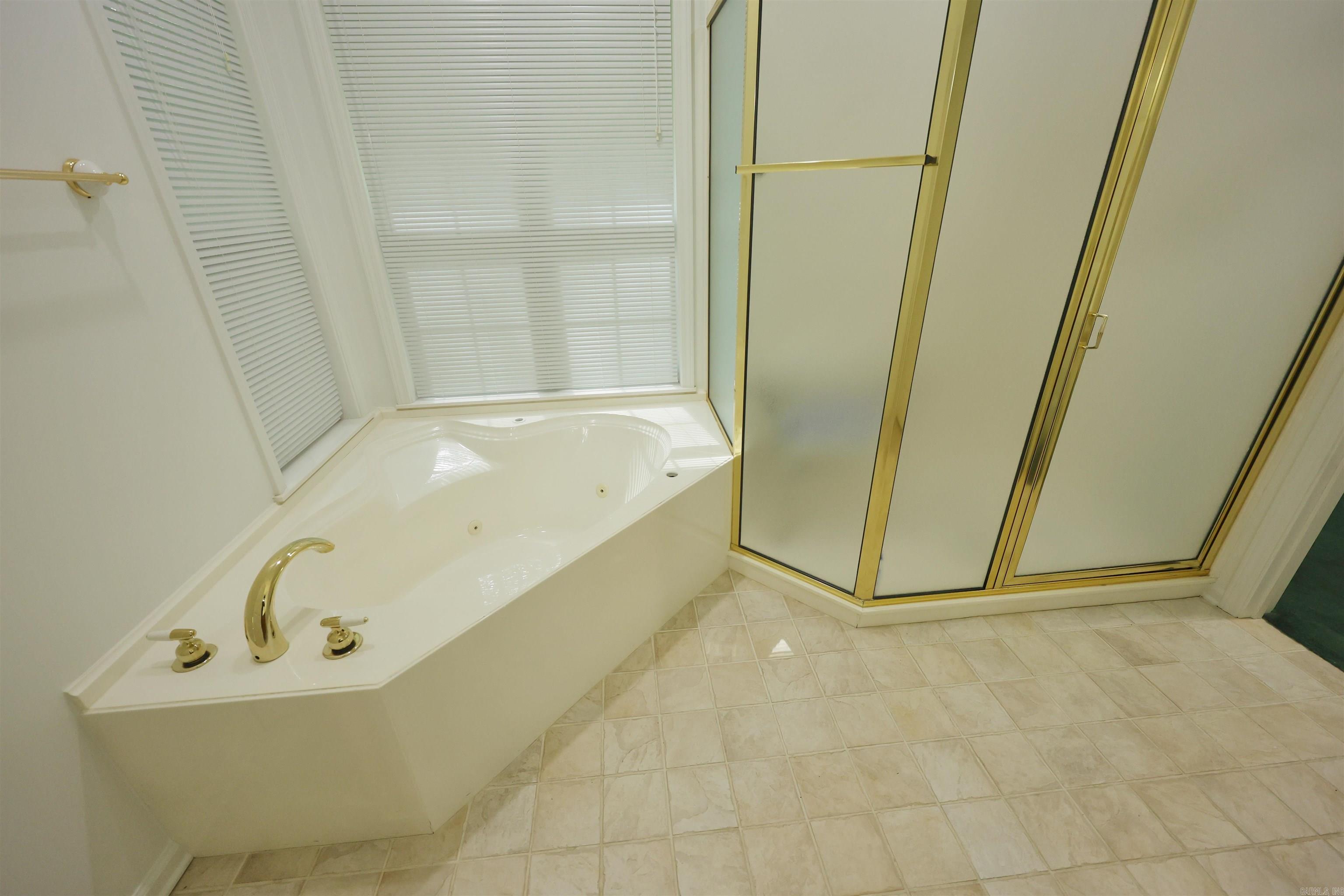 CASTLE RIDGE - Residential