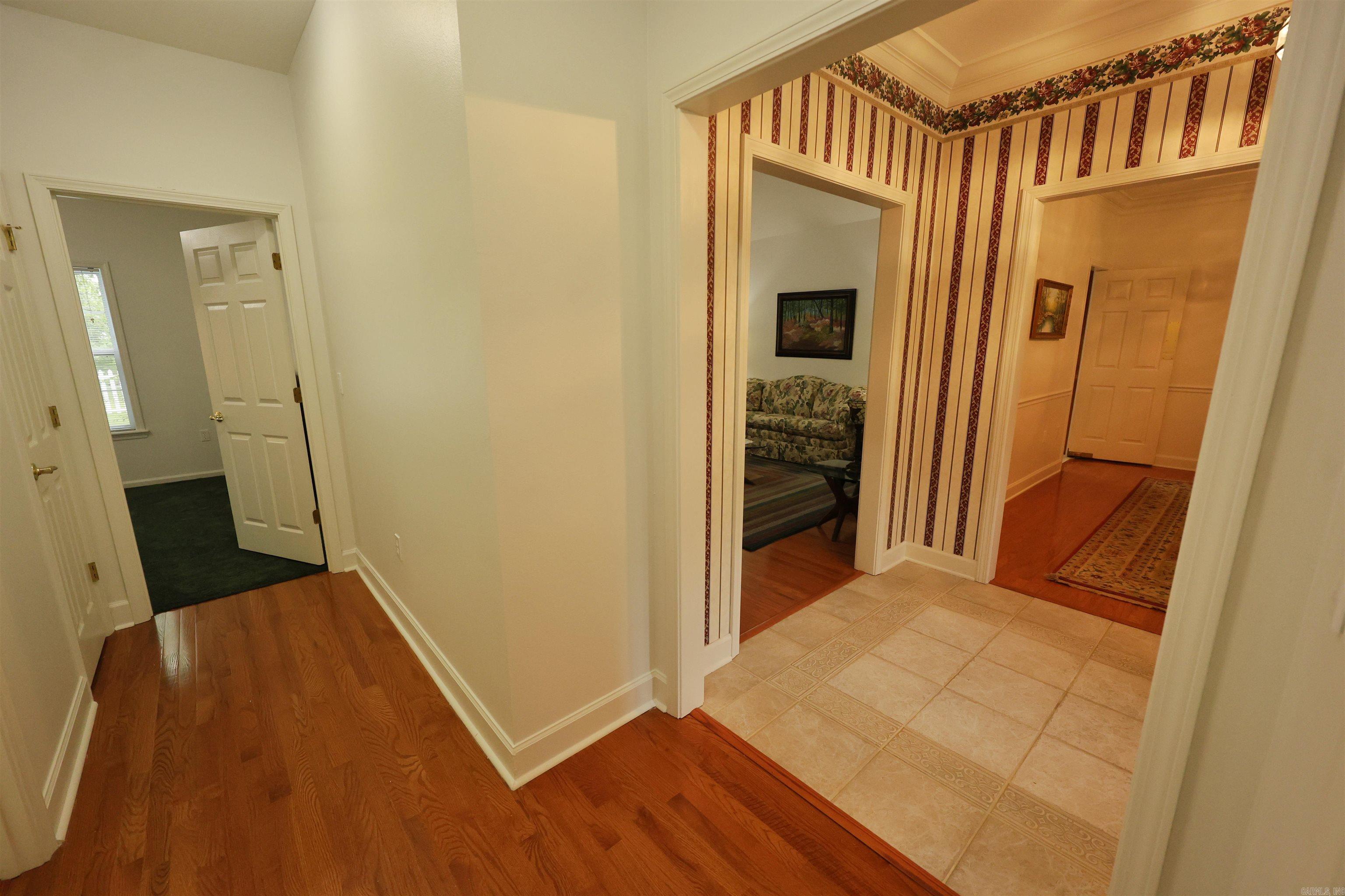 CASTLE RIDGE - Residential