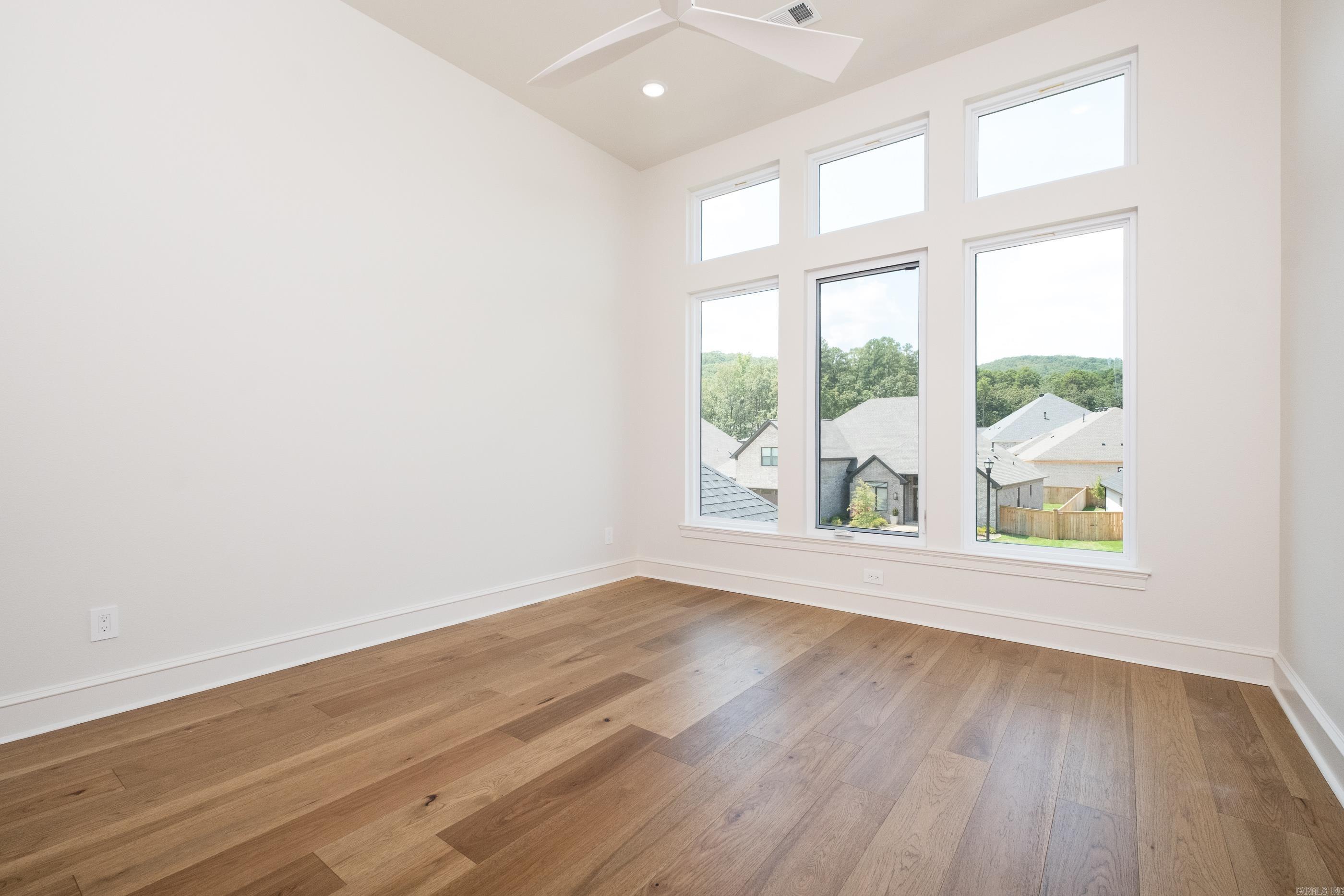 CHENAL VALLEY ABINGTON COURT - Residential