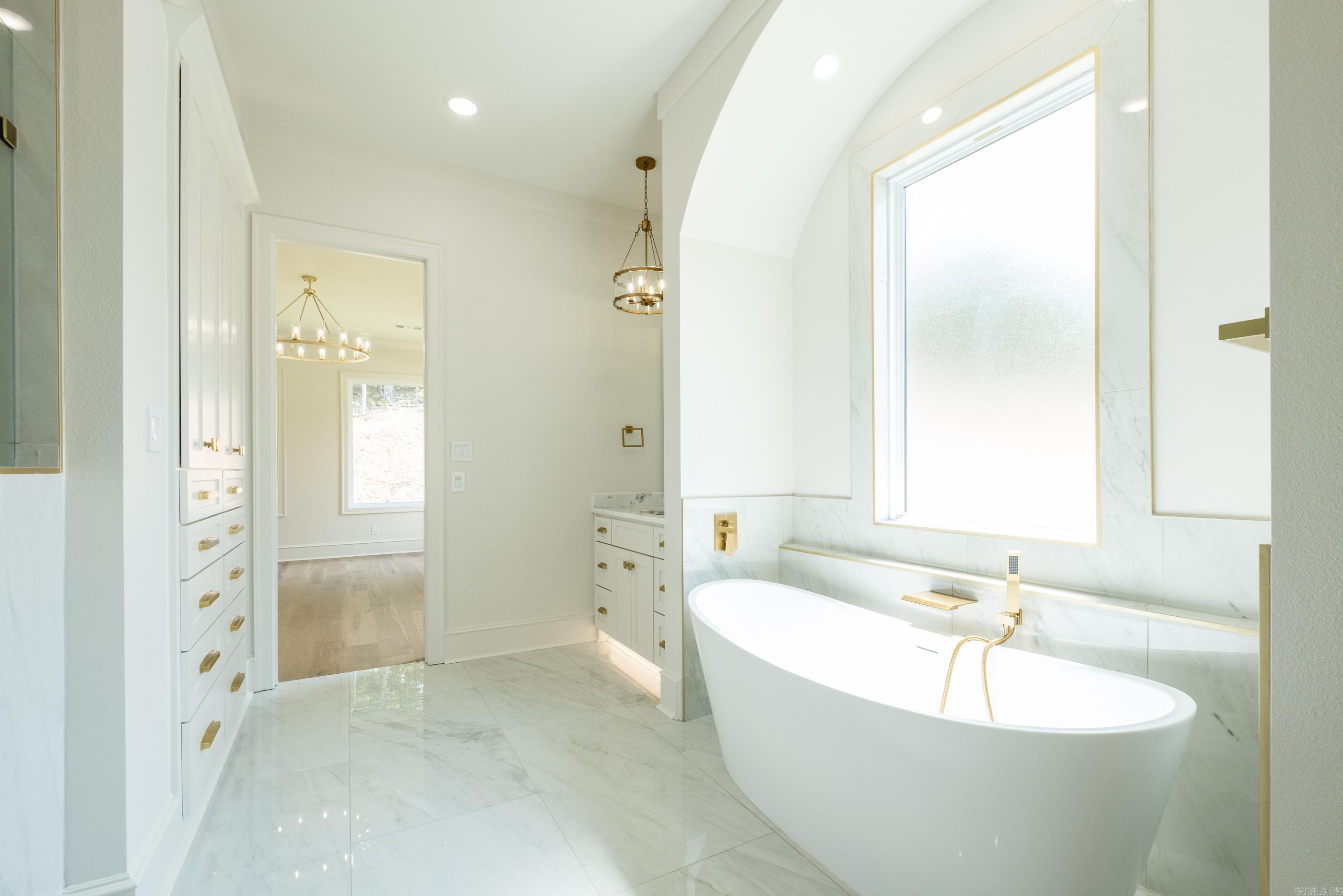 CHENAL VALLEY ABINGTON COURT - Residential