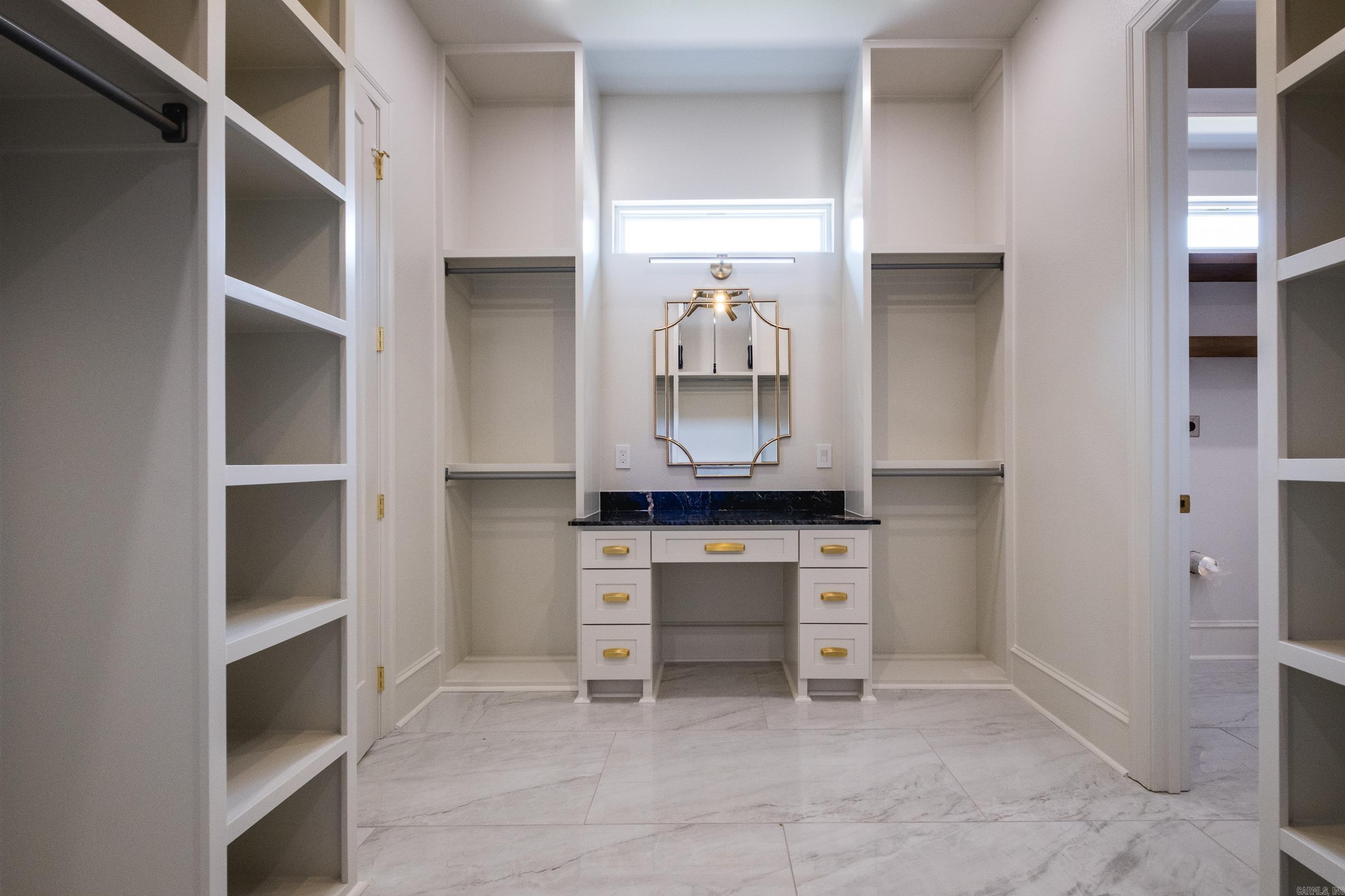 CHENAL VALLEY ABINGTON COURT - Residential