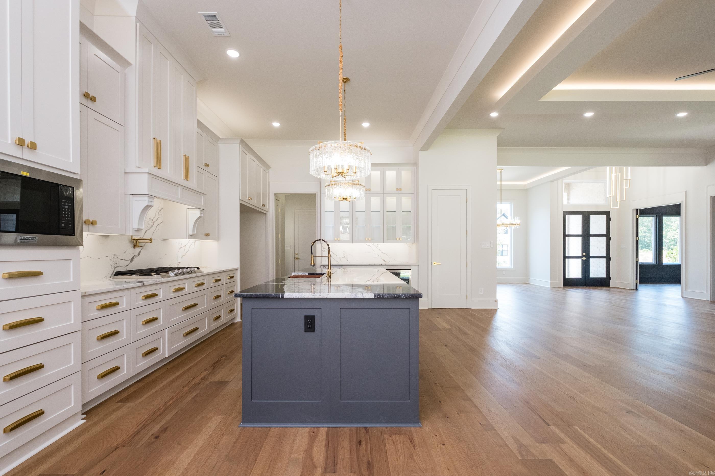 CHENAL VALLEY ABINGTON COURT - Residential