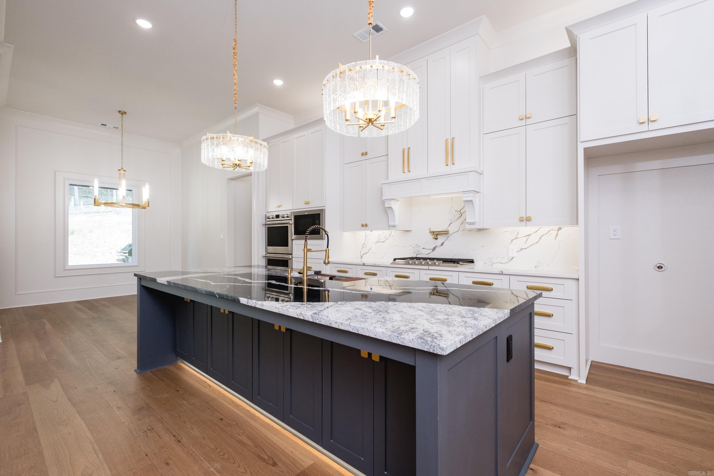 CHENAL VALLEY ABINGTON COURT - Residential