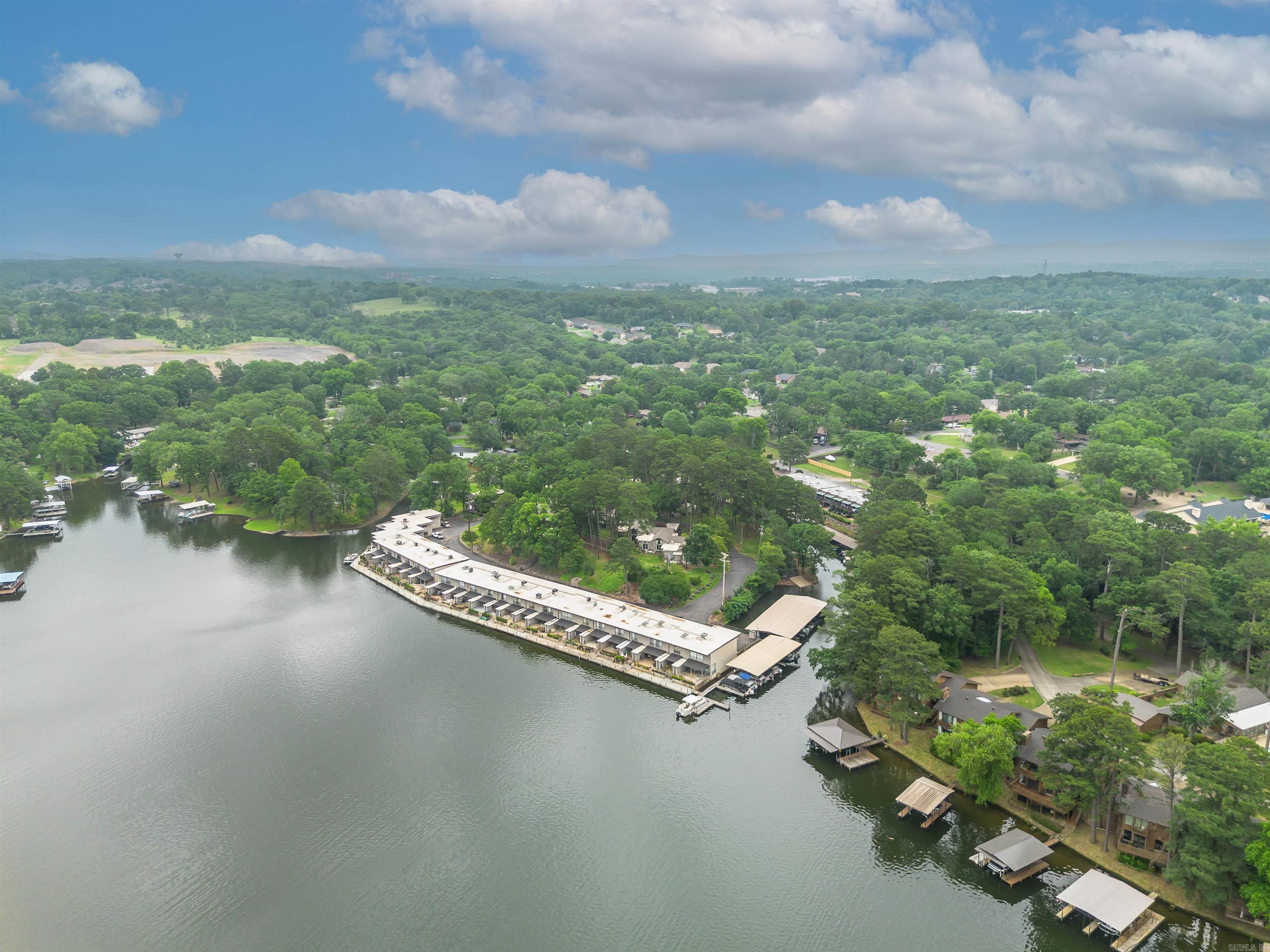 DISCOVERY BAY COLONY REG. - Residential