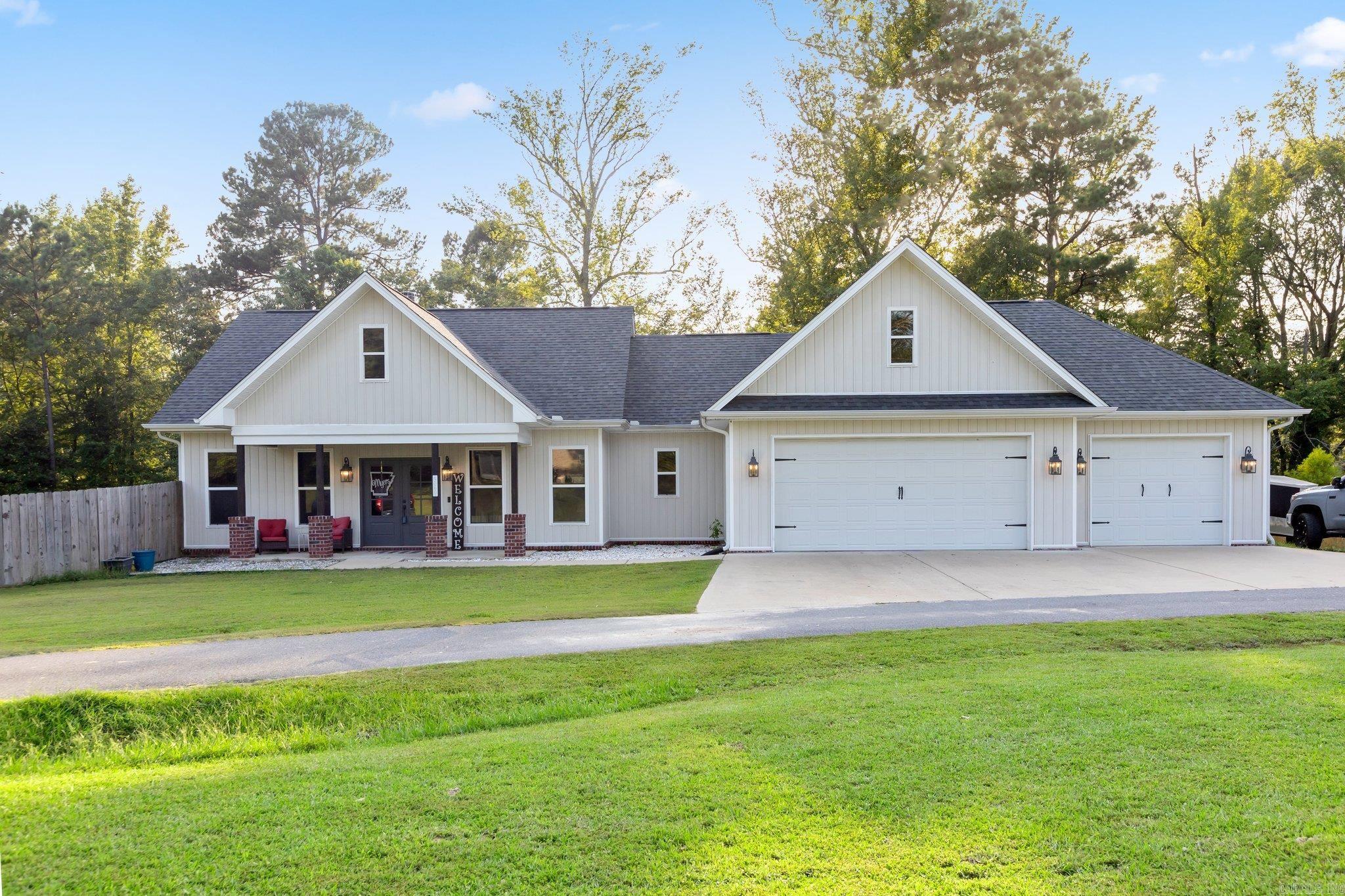View Haskell, AR 72015 house