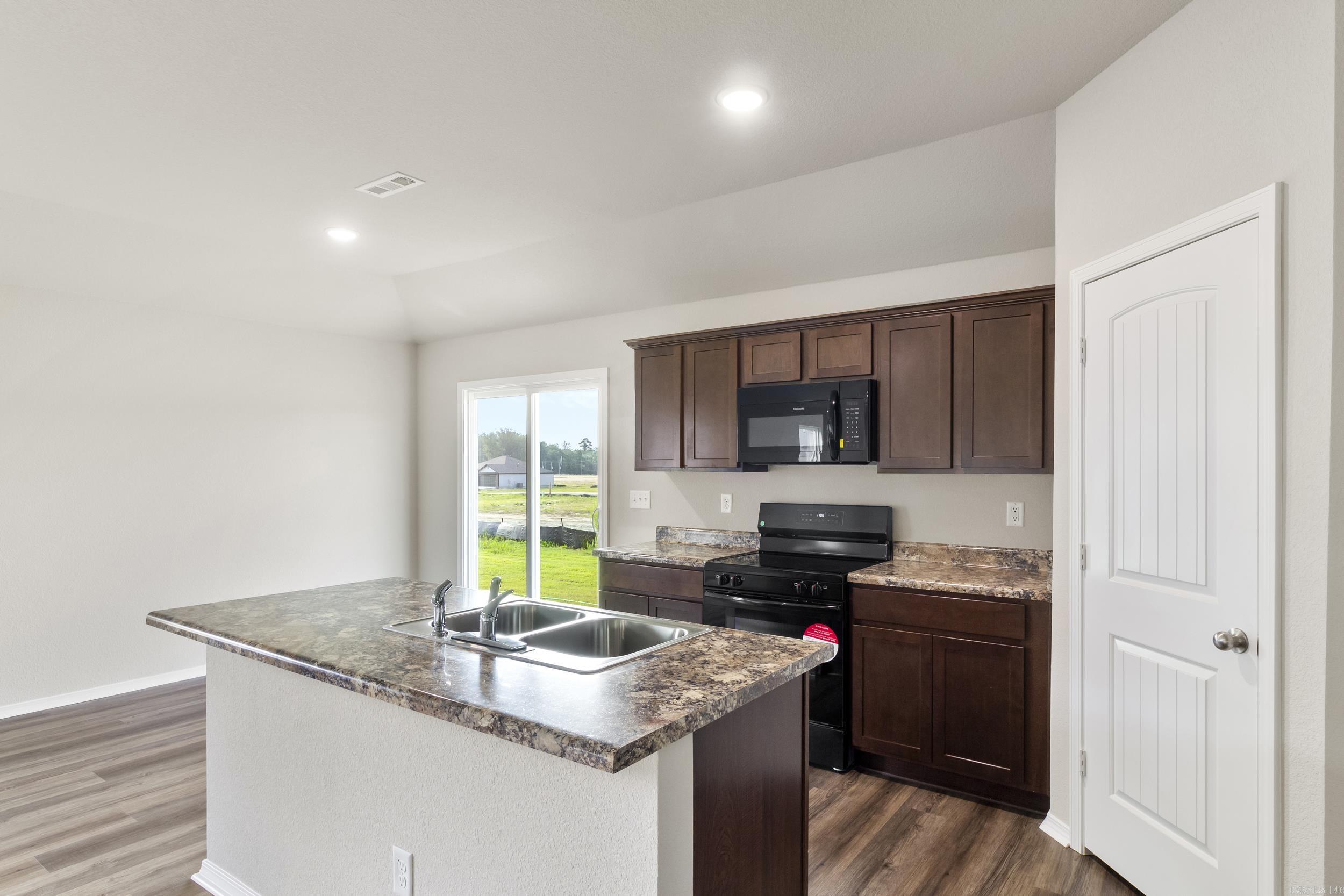 SPRINGLAKE TRAILS - Residential