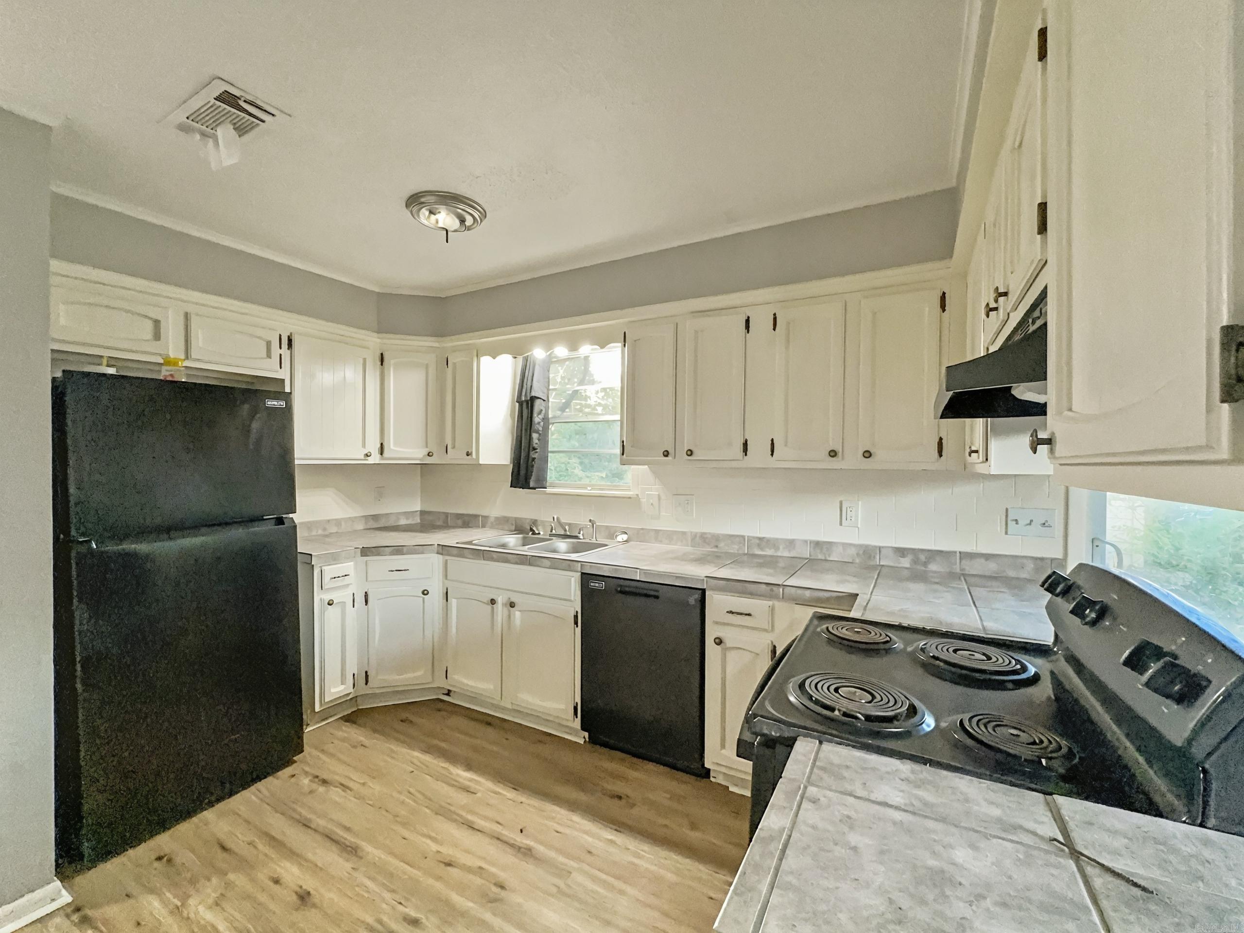 Duprees 2nd East - Residential