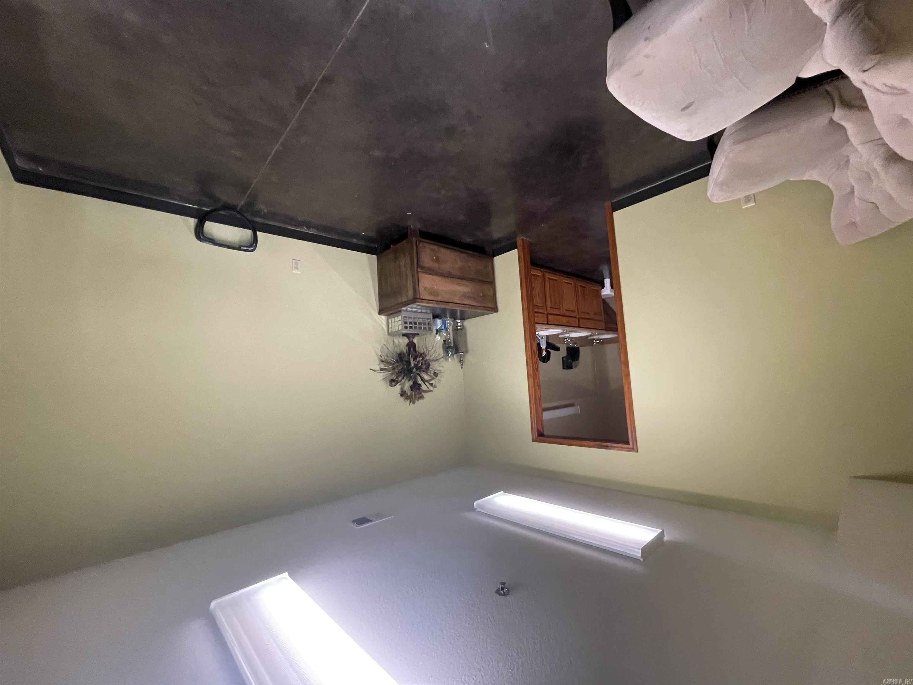 nil - Commercial Sale