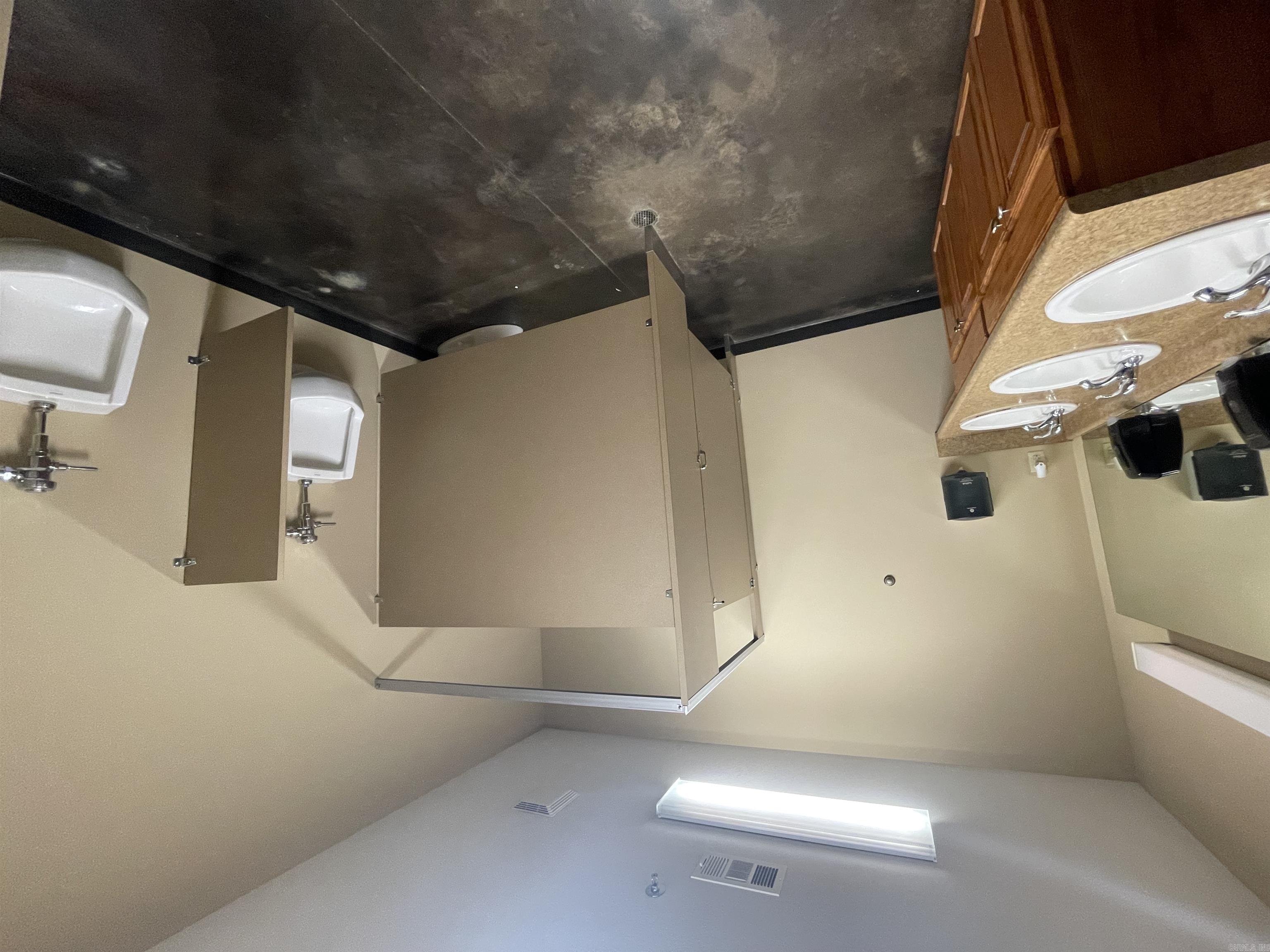 nil - Commercial Sale