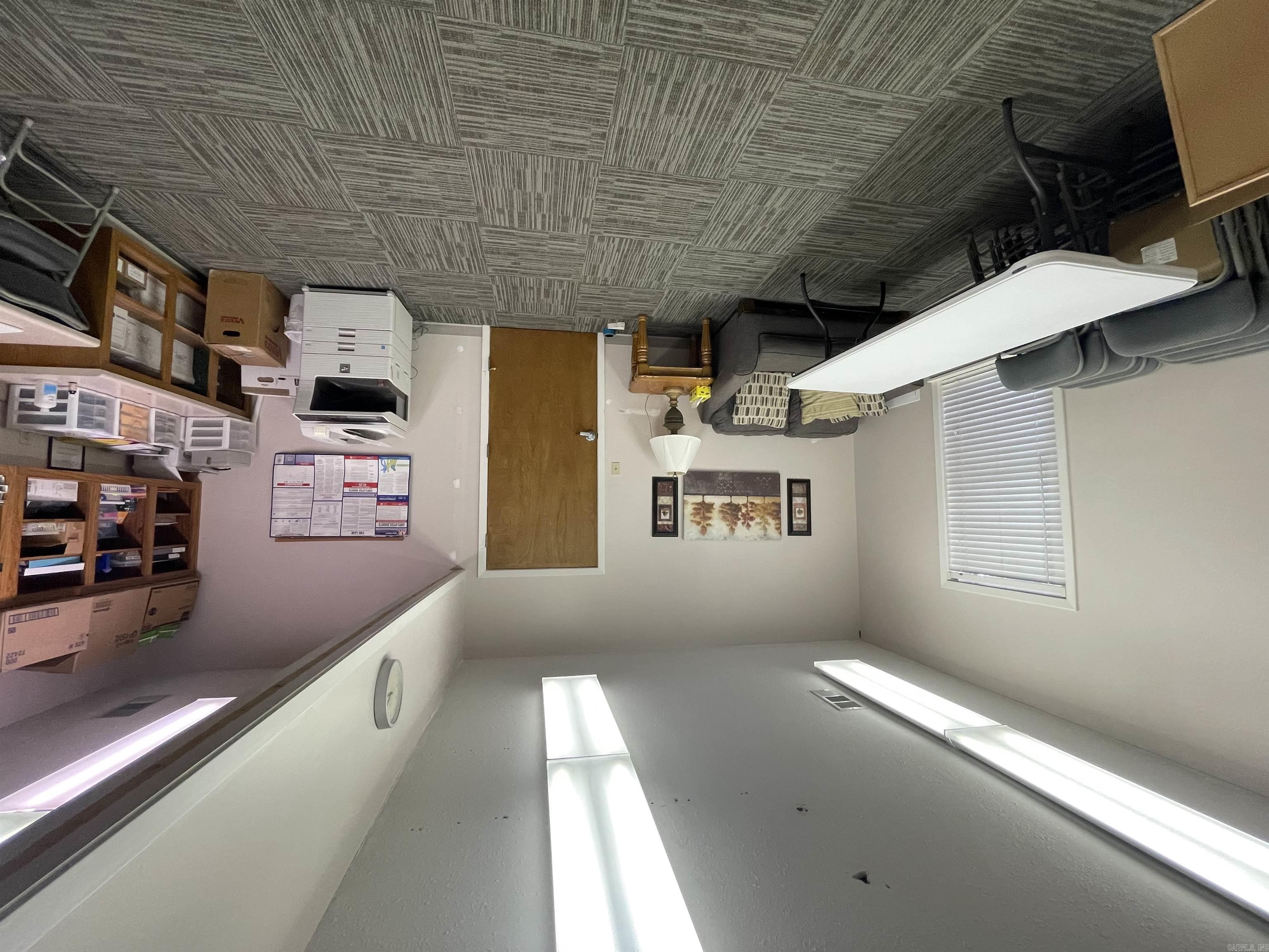 nil - Commercial Sale