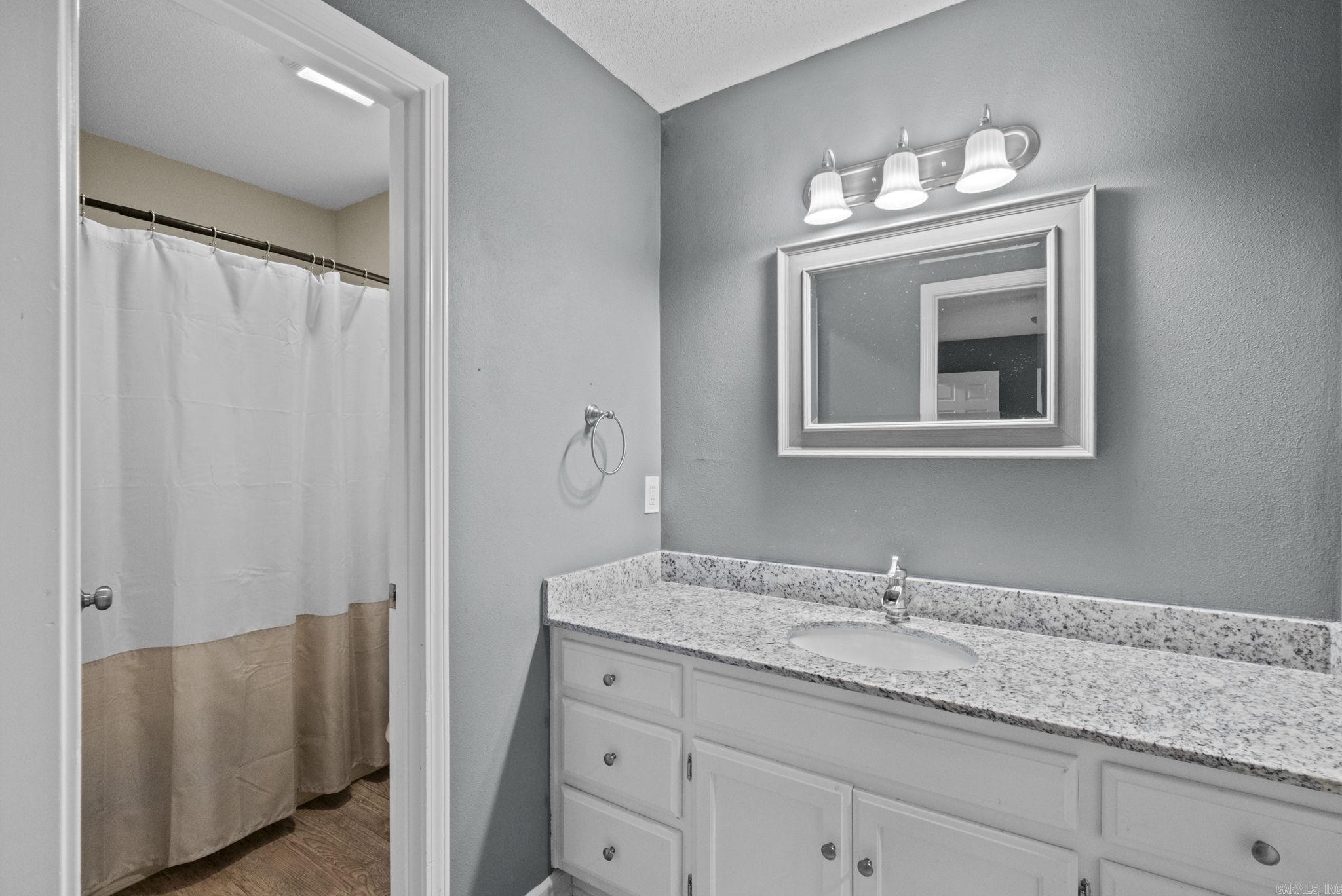 BELLEVUE - Residential