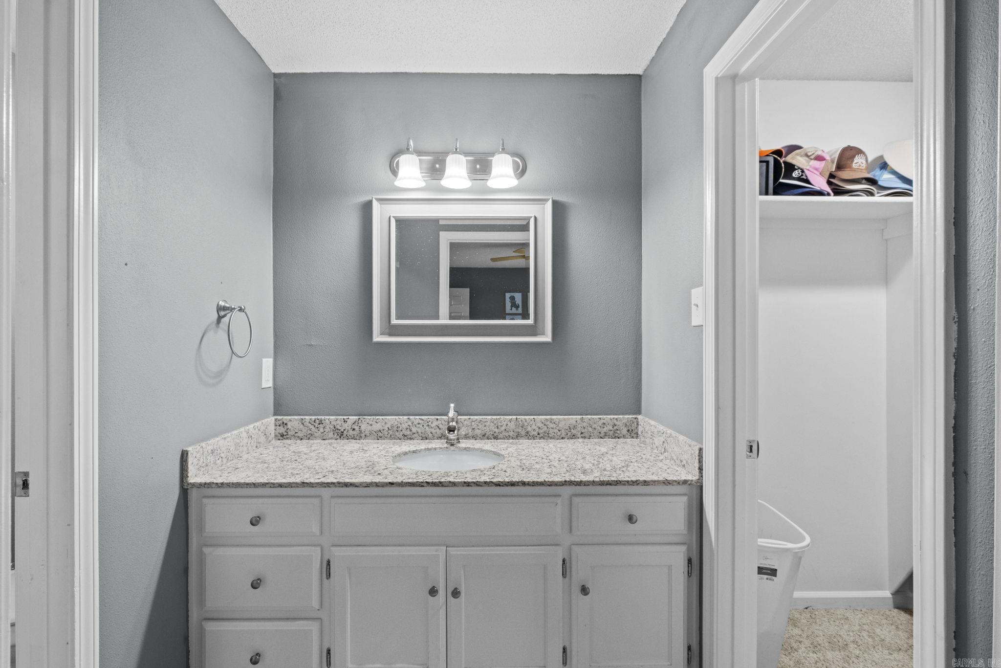 BELLEVUE - Residential