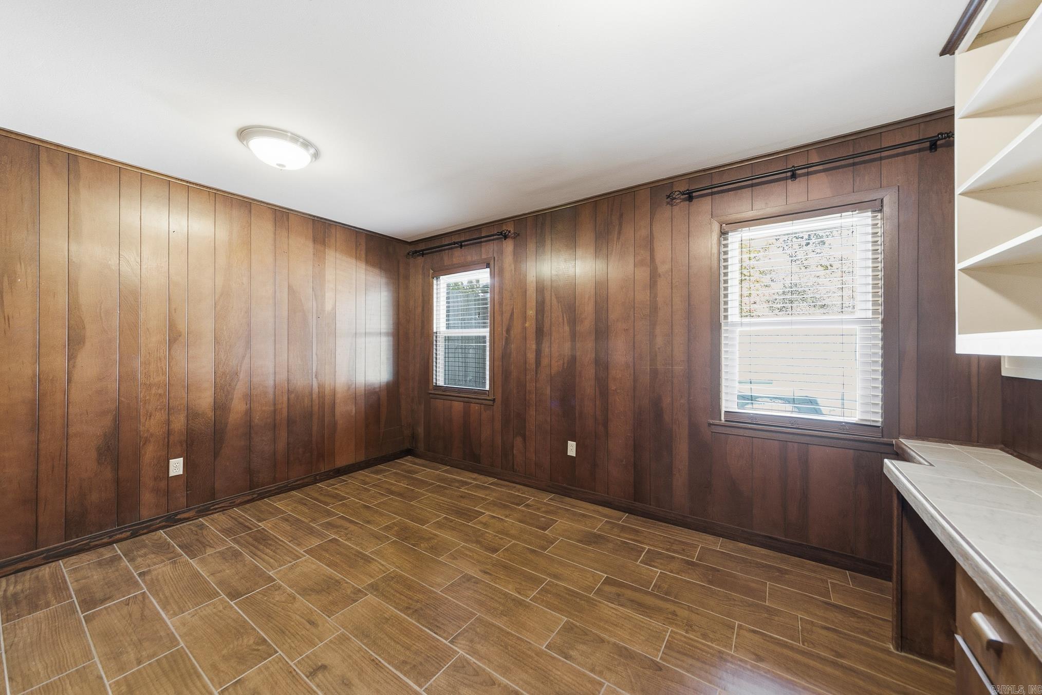 DON HUTSON - Residential