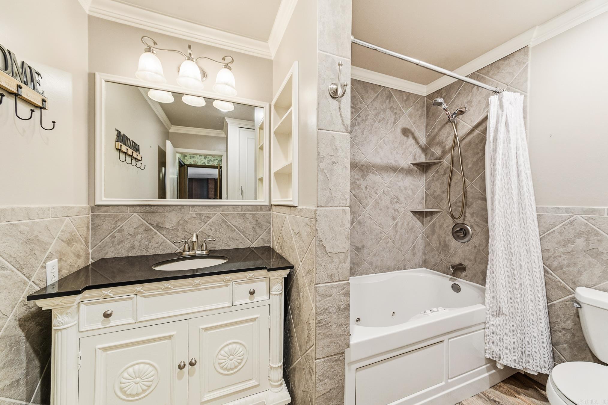 DON HUTSON - Residential