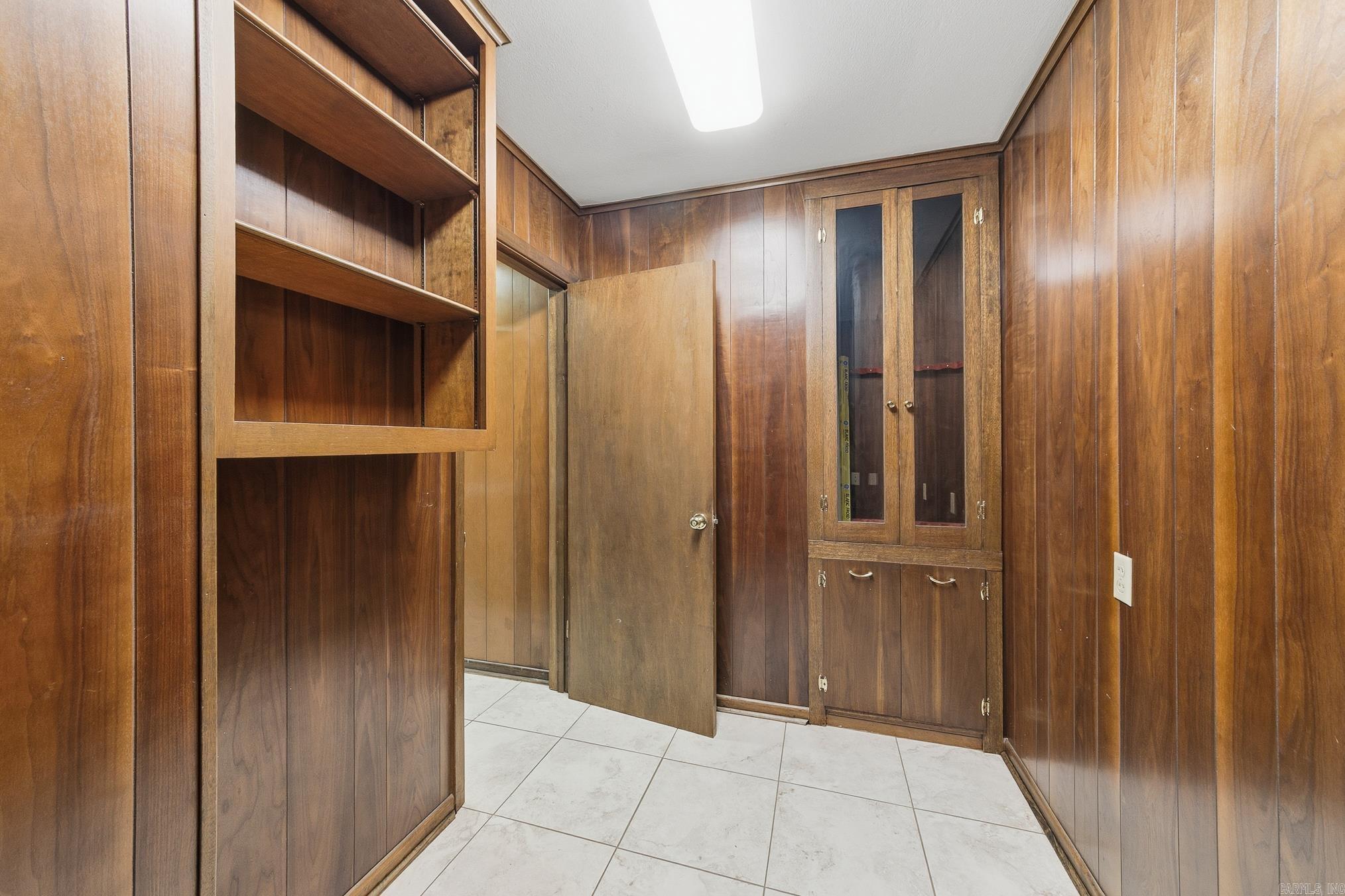 DON HUTSON - Residential