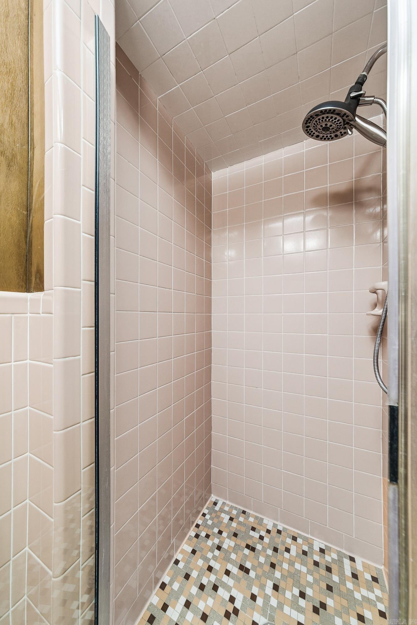 DON HUTSON - Residential